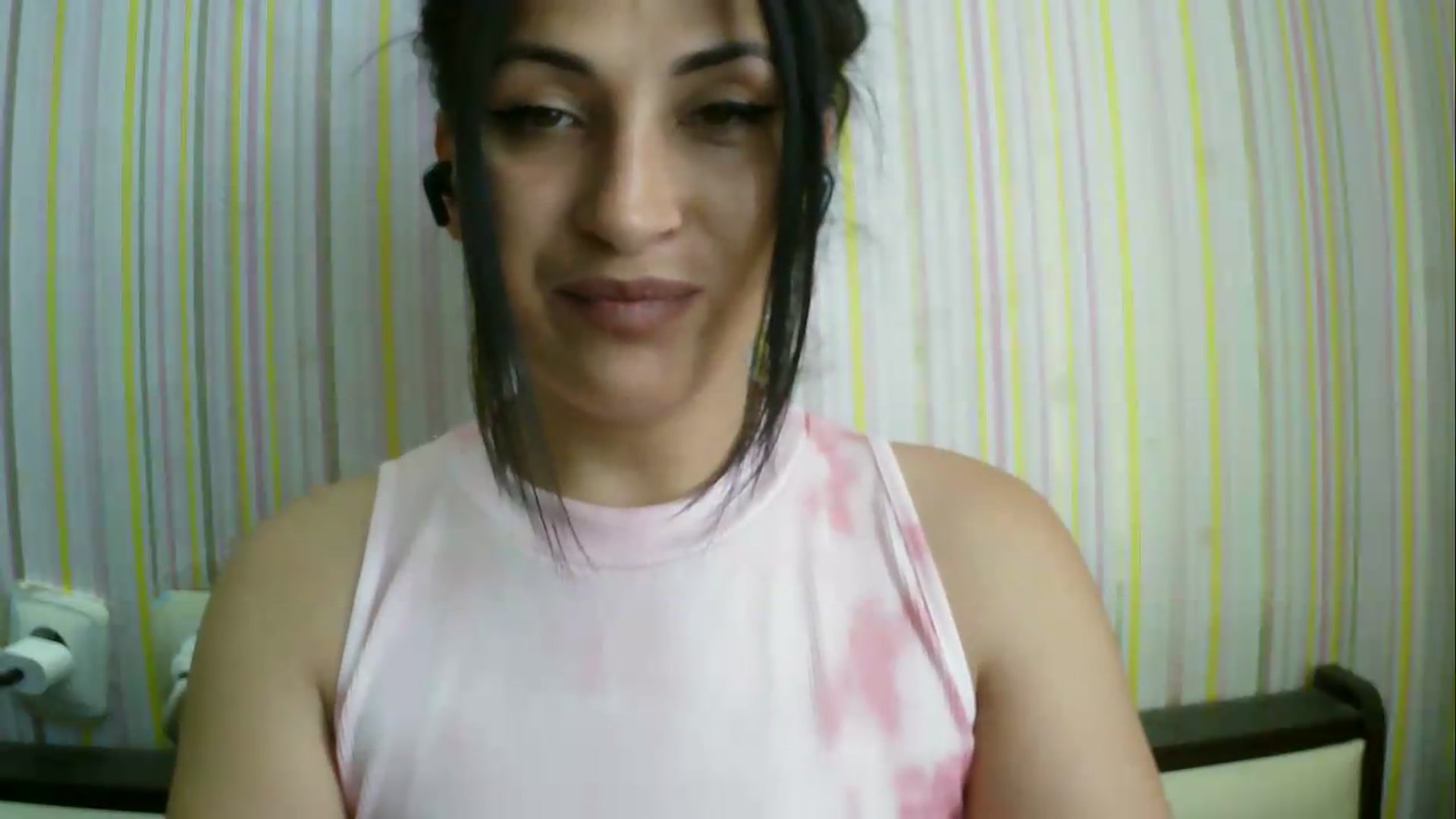 Gallery image thumbnail from SunShine90's myfreecams stream on, 06/20/2026, 09:24 image 18 of 20