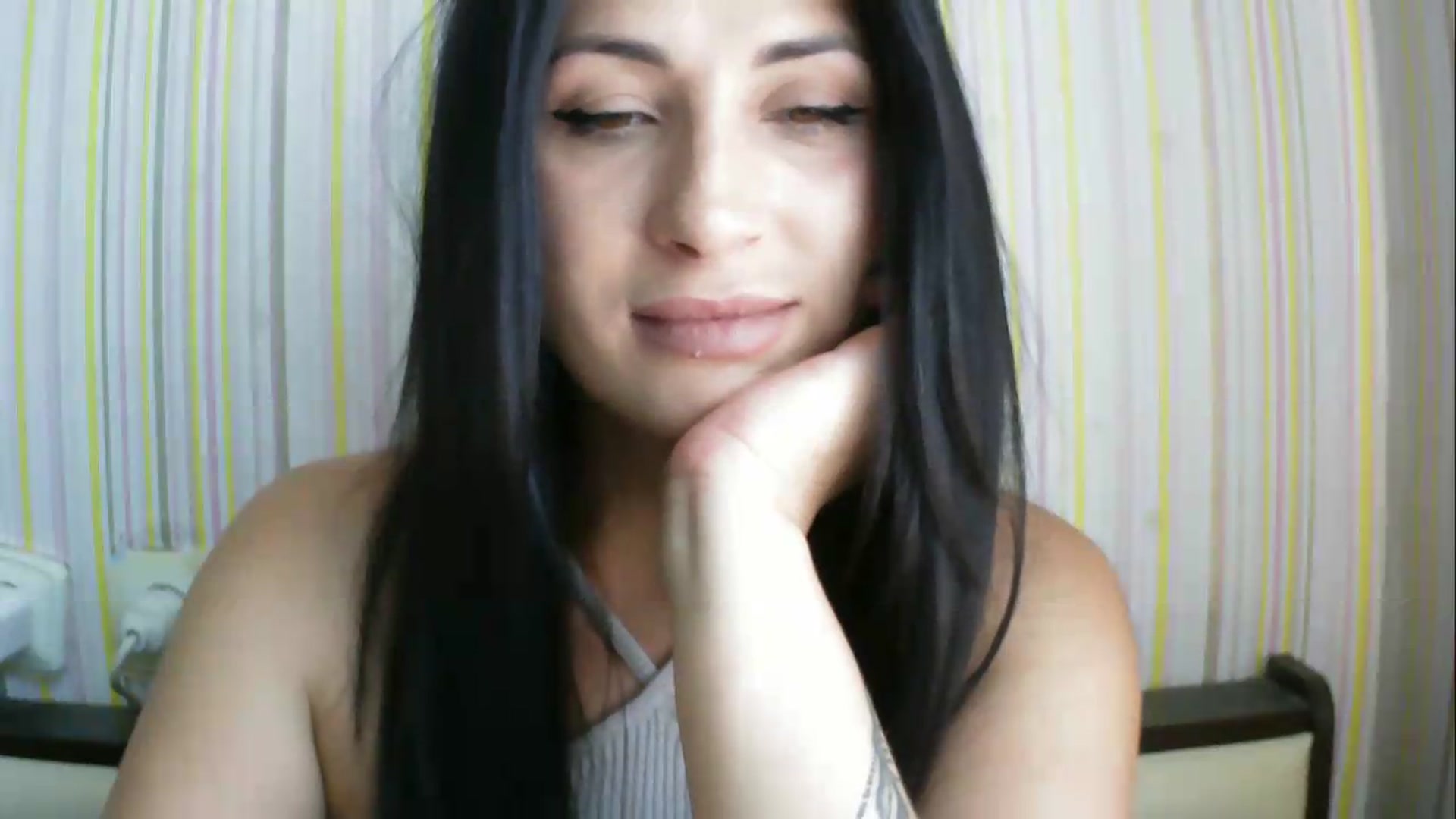Gallery image thumbnail from SunShine90's myfreecams stream on, 06/24/2026, 12:09 image 2 of 20