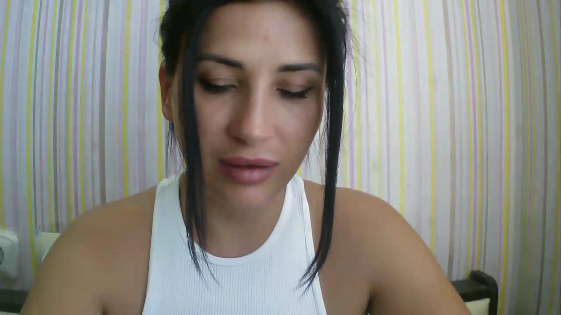 Gallery image thumbnail from SunShine90's myfreecams stream on, 07/31/2026, 09:47 image 9 of 20