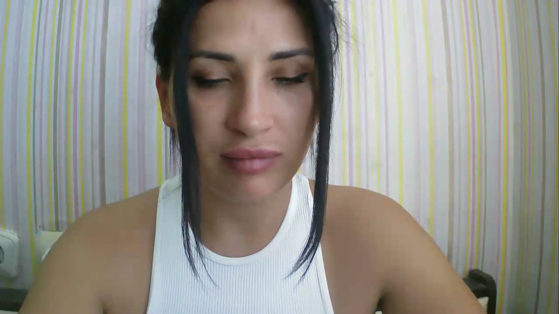 Gallery image thumbnail from SunShine90's myfreecams stream on, 07/31/2026, 09:47 image 10 of 20