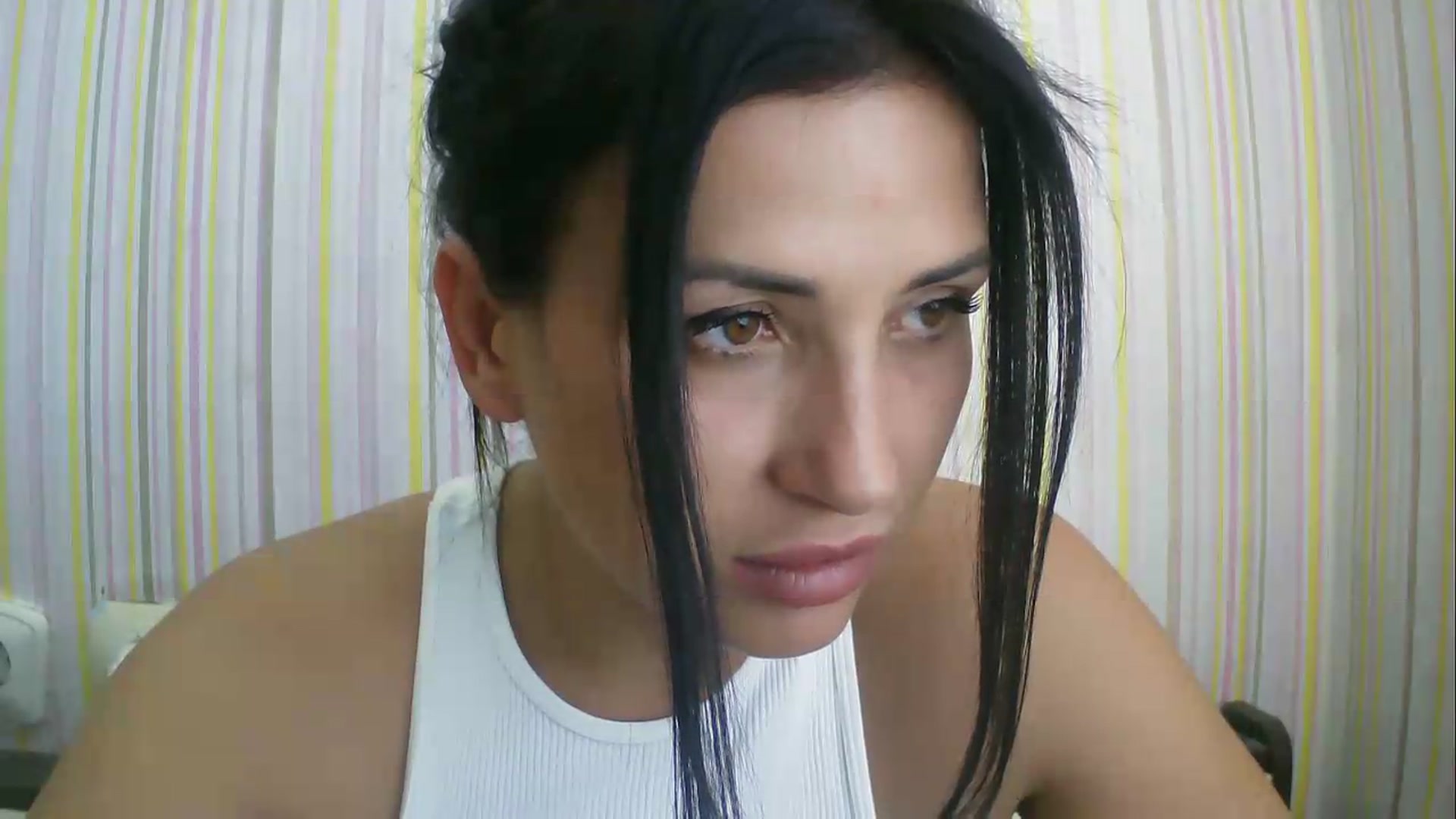 Gallery image thumbnail from SunShine90's myfreecams stream on, 07/31/2026, 09:47 image 12 of 20