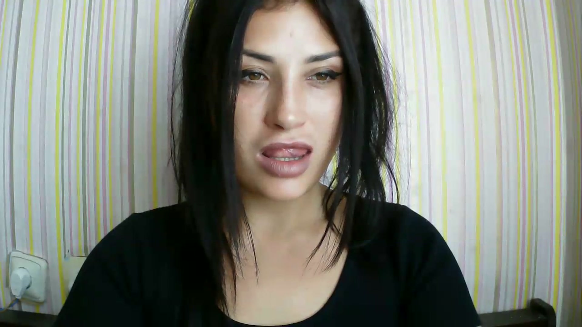 Gallery image thumbnail from SunShine90's myfreecams stream on, 08/30/2026, 10:58 image 4 of 20
