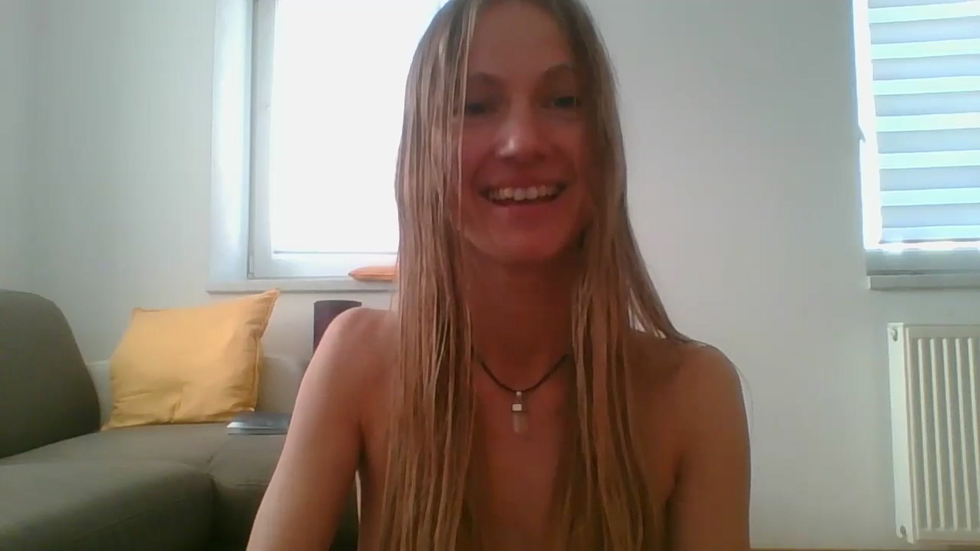 Gallery image thumbnail from Sun_Sol's myfreecams stream on, 01/14/2024, 09:06 image 6 of 20