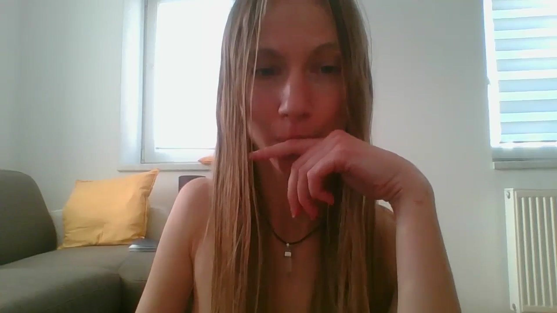 Gallery image thumbnail from Sun_Sol's myfreecams stream on, 01/14/2024, 09:06 image 5 of 20