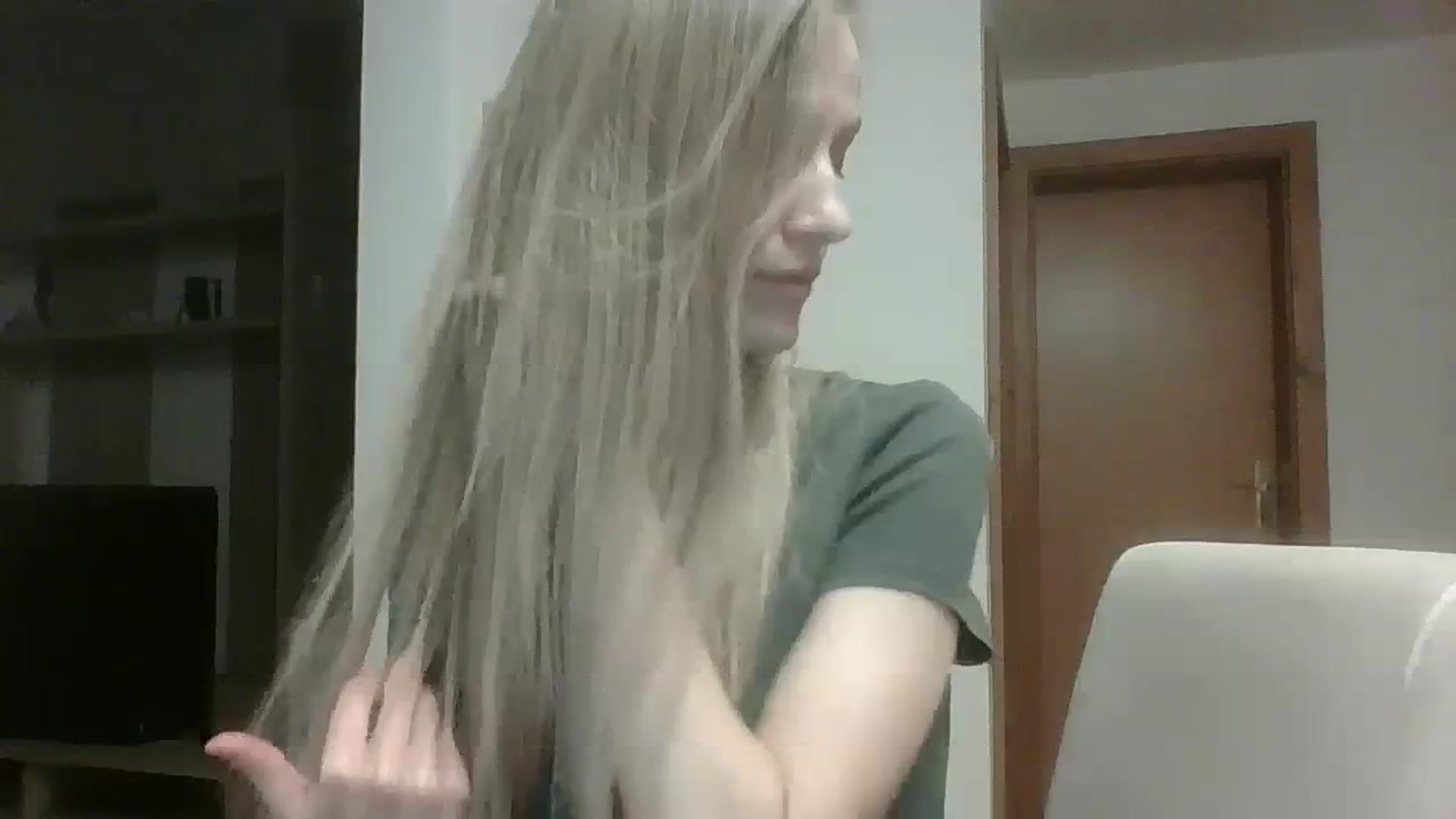 Gallery image thumbnail from Sun_Sol's myfreecams stream on, 01/20/2024, 18:25 image 2 of 20