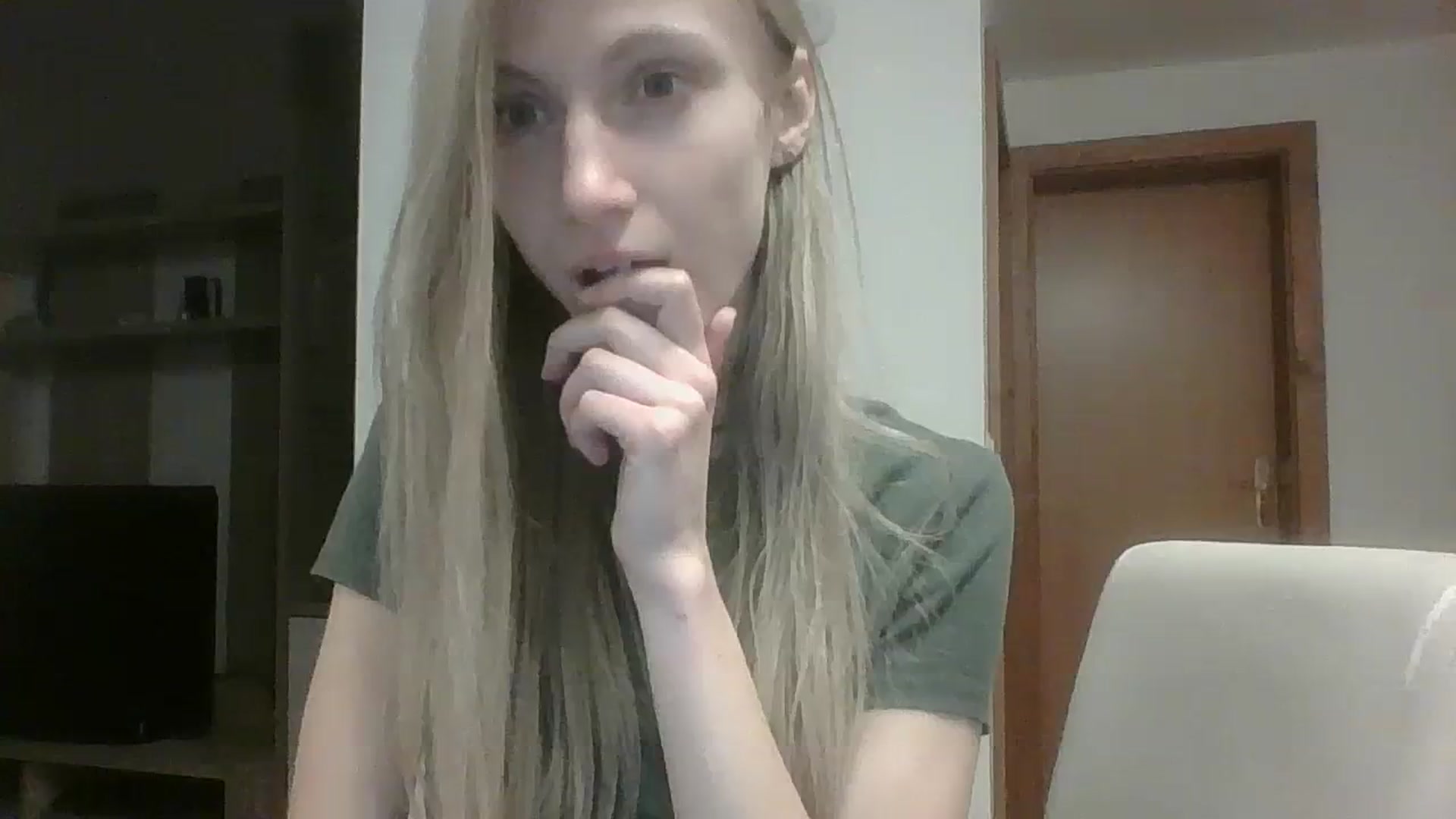 Gallery image thumbnail from Sun_Sol's myfreecams stream on, 01/20/2024, 18:25 image 18 of 20