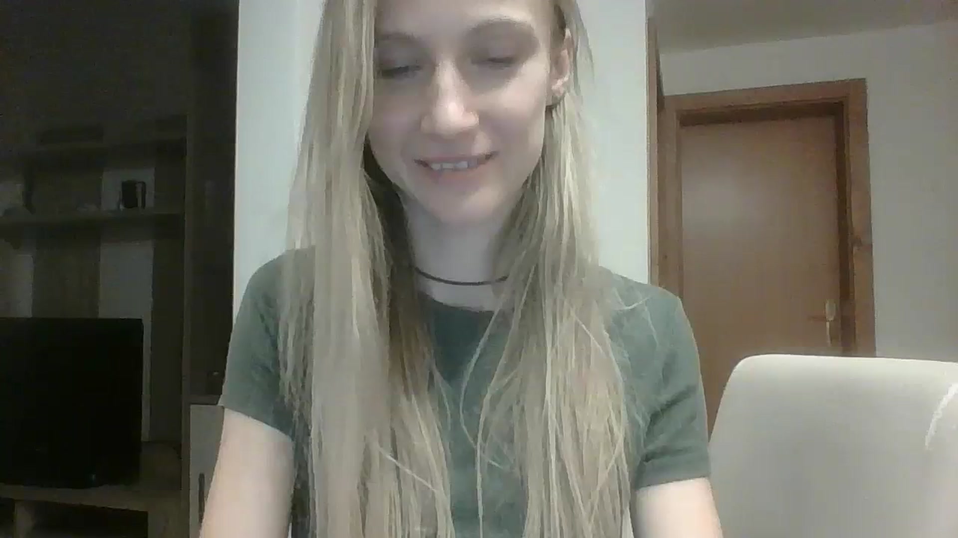 Gallery image thumbnail from Sun_Sol's myfreecams stream on, 01/20/2024, 18:25 image 4 of 20
