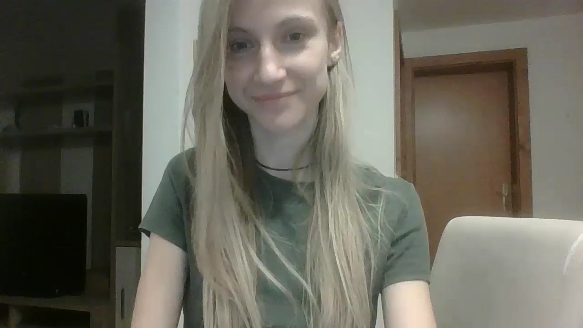Gallery image thumbnail from Sun_Sol's myfreecams stream on, 01/20/2024, 18:25 image 11 of 20