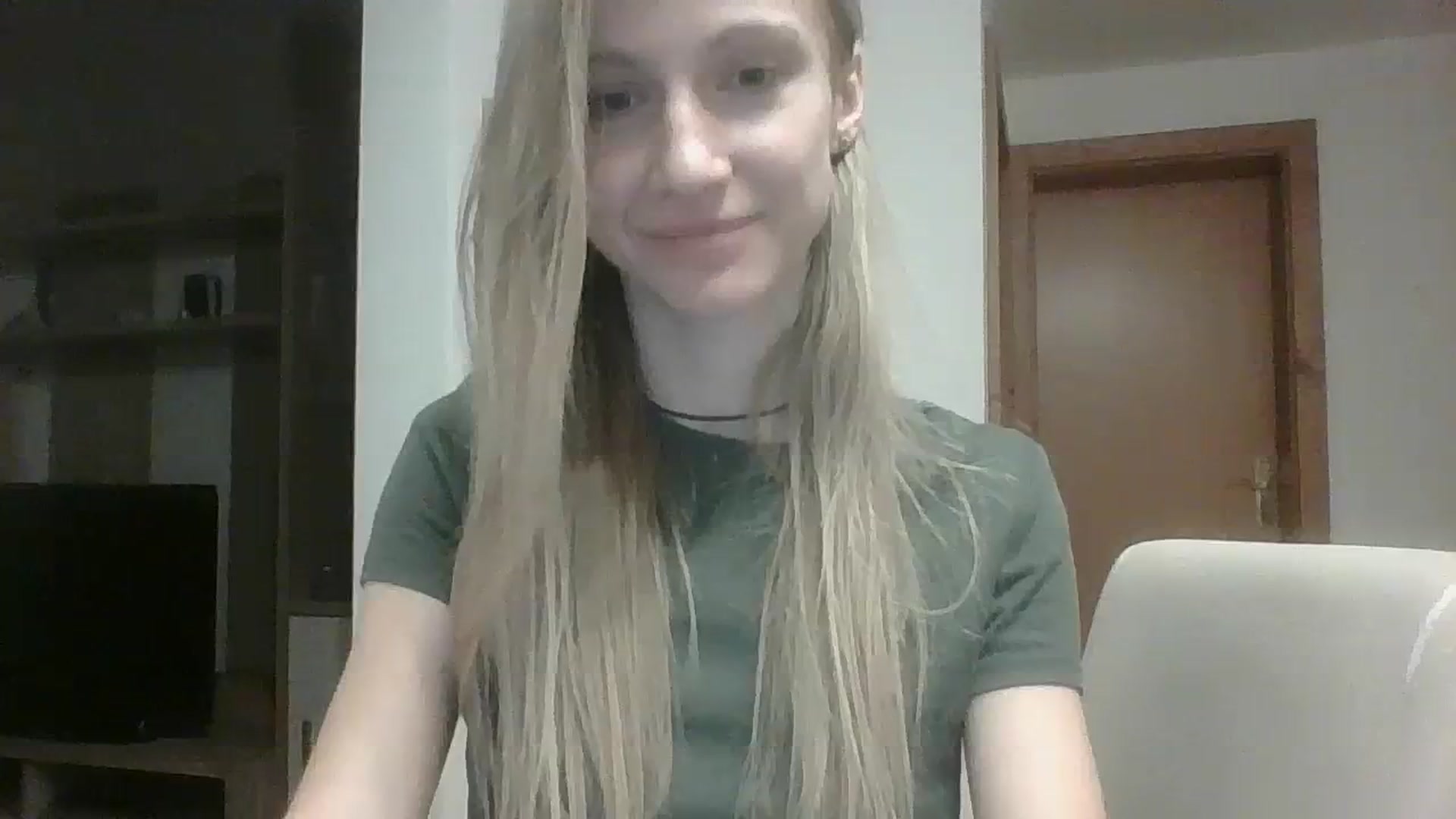 Gallery image thumbnail from Sun_Sol's myfreecams stream on, 01/20/2024, 18:25 image 9 of 20