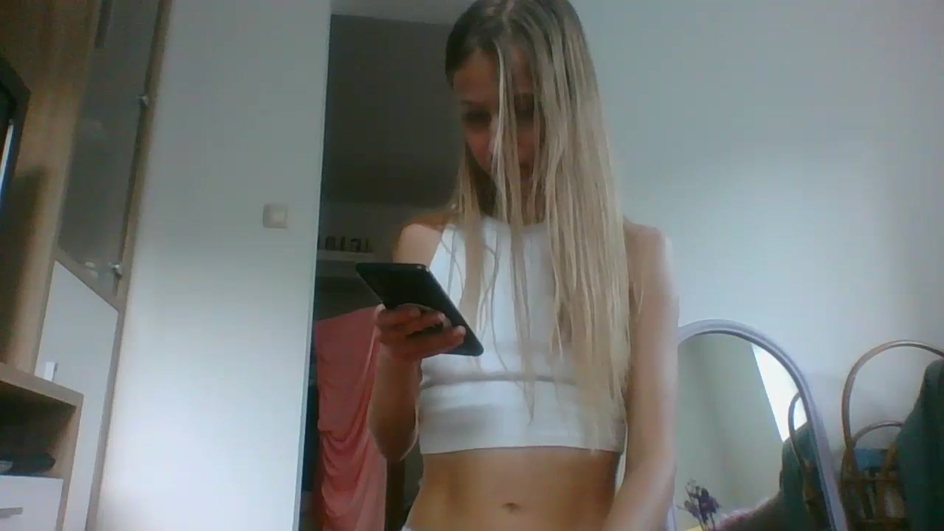 Gallery image thumbnail from Sun_Sol's myfreecams stream on, 01/28/2024, 15:30 image 3 of 20
