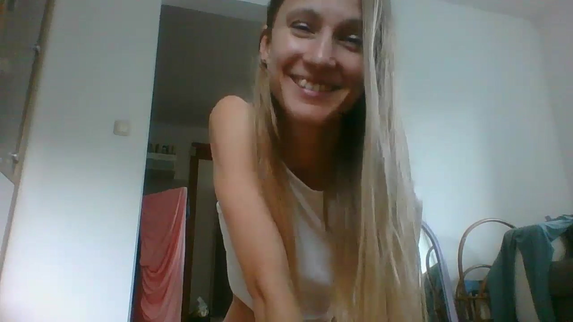 Gallery image thumbnail from Sun_Sol's myfreecams stream on, 01/28/2024, 15:30 image 14 of 20