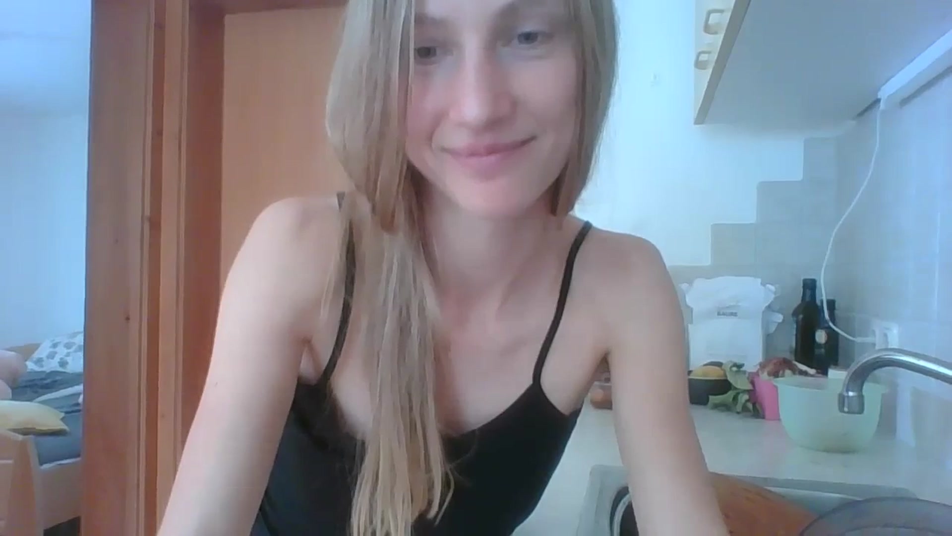 Gallery image thumbnail from Sun_Sol's myfreecams stream on, 02/05/2024, 11:08 image 3 of 20