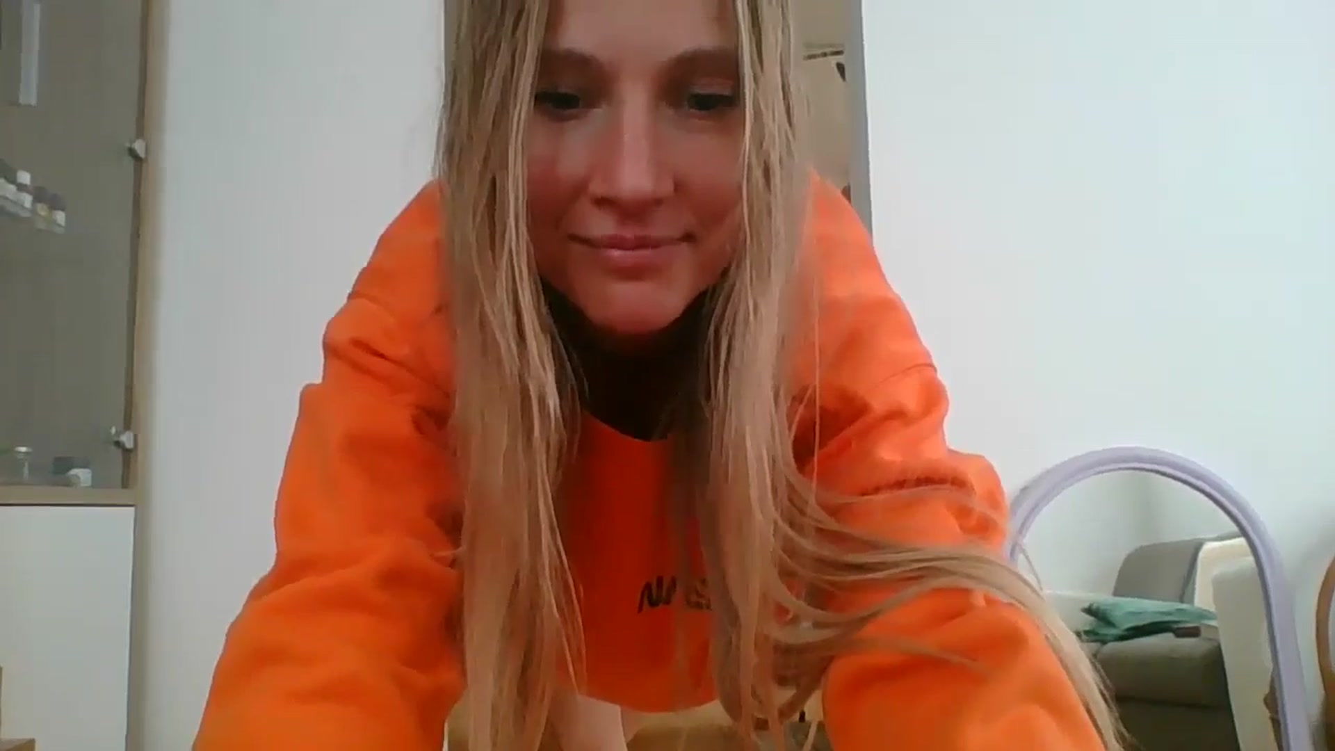 Gallery image thumbnail from Sun_Sol's myfreecams stream on, 06/14/2024, 11:27 image 10 of 20
