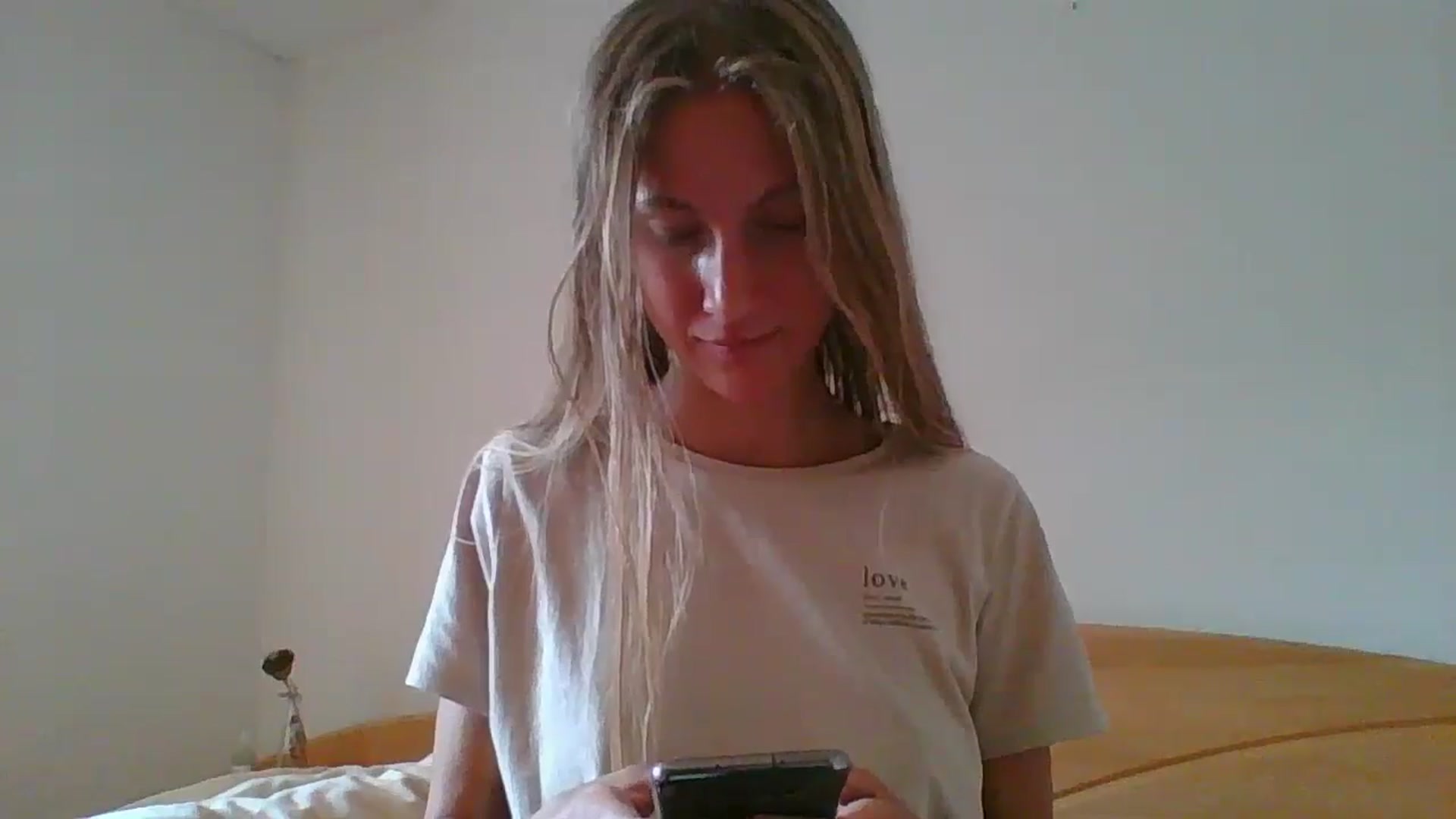 Gallery image thumbnail from Sun_Sol's myfreecams stream on, 06/16/2024, 17:07 image 20 of 20