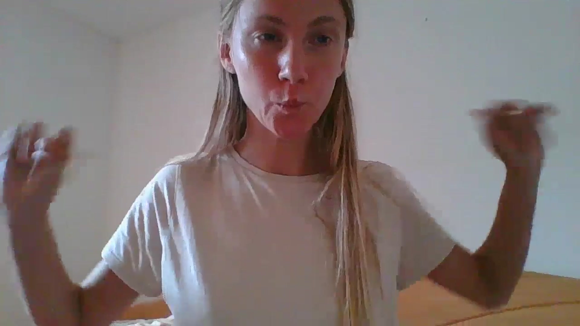 Gallery image thumbnail from Sun_Sol's myfreecams stream on, 06/16/2024, 17:07 image 19 of 20