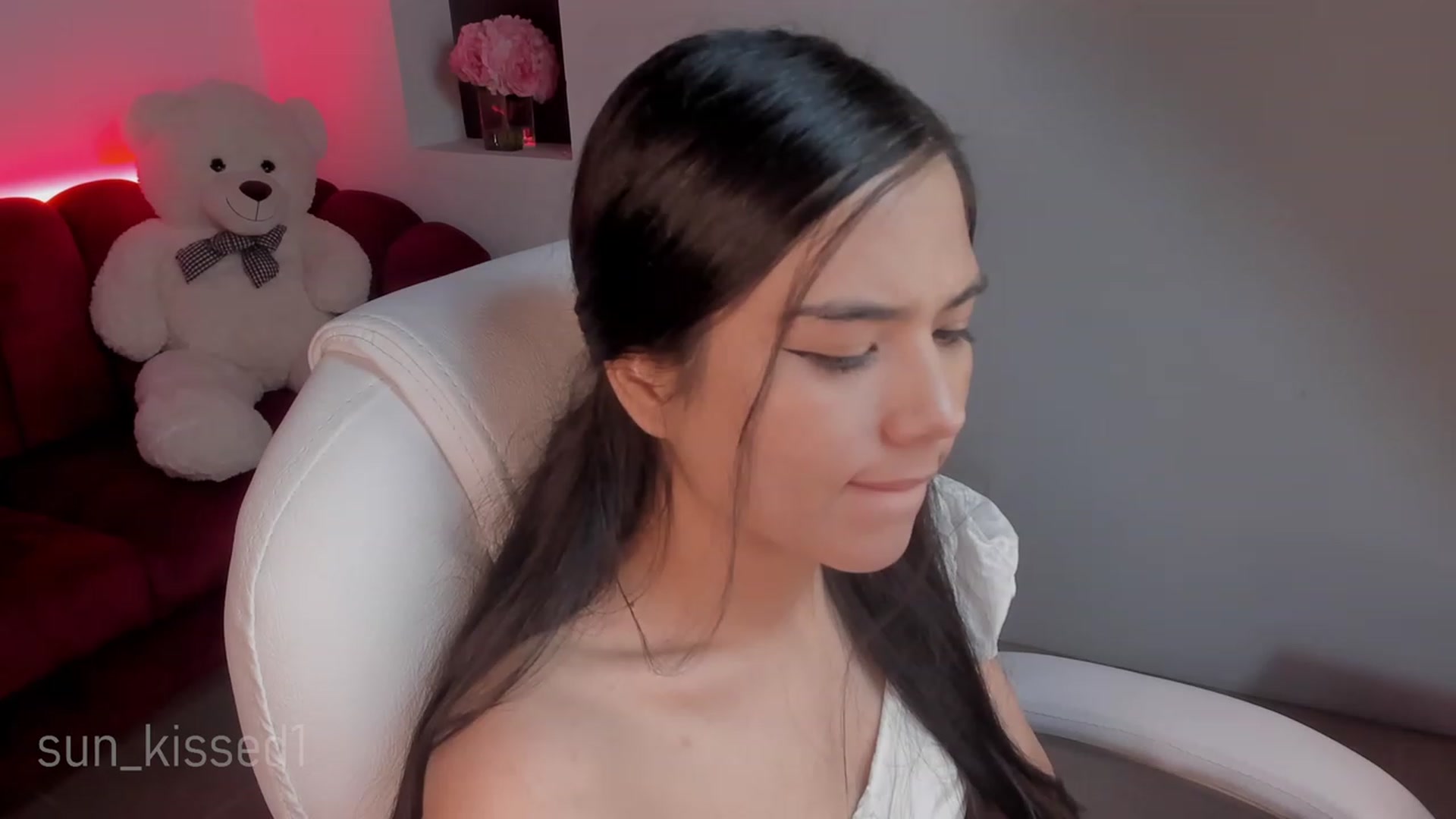Gallery image thumbnail from Sun_kissed1's myfreecams stream on, 09/26/2023, 23:48 image 19 of 20