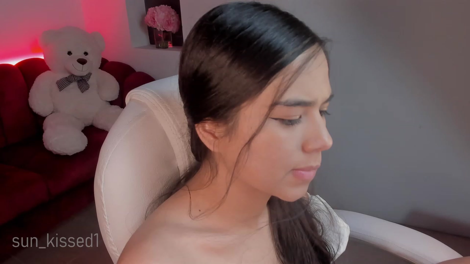 Gallery image thumbnail from Sun_kissed1's myfreecams stream on, 09/26/2023, 23:48 image 8 of 20