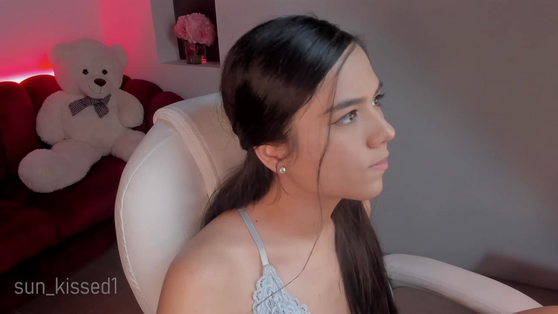 Gallery image thumbnail from Sun_kissed1's myfreecams stream on, 09/28/2023, 24:26 image 7 of 20
