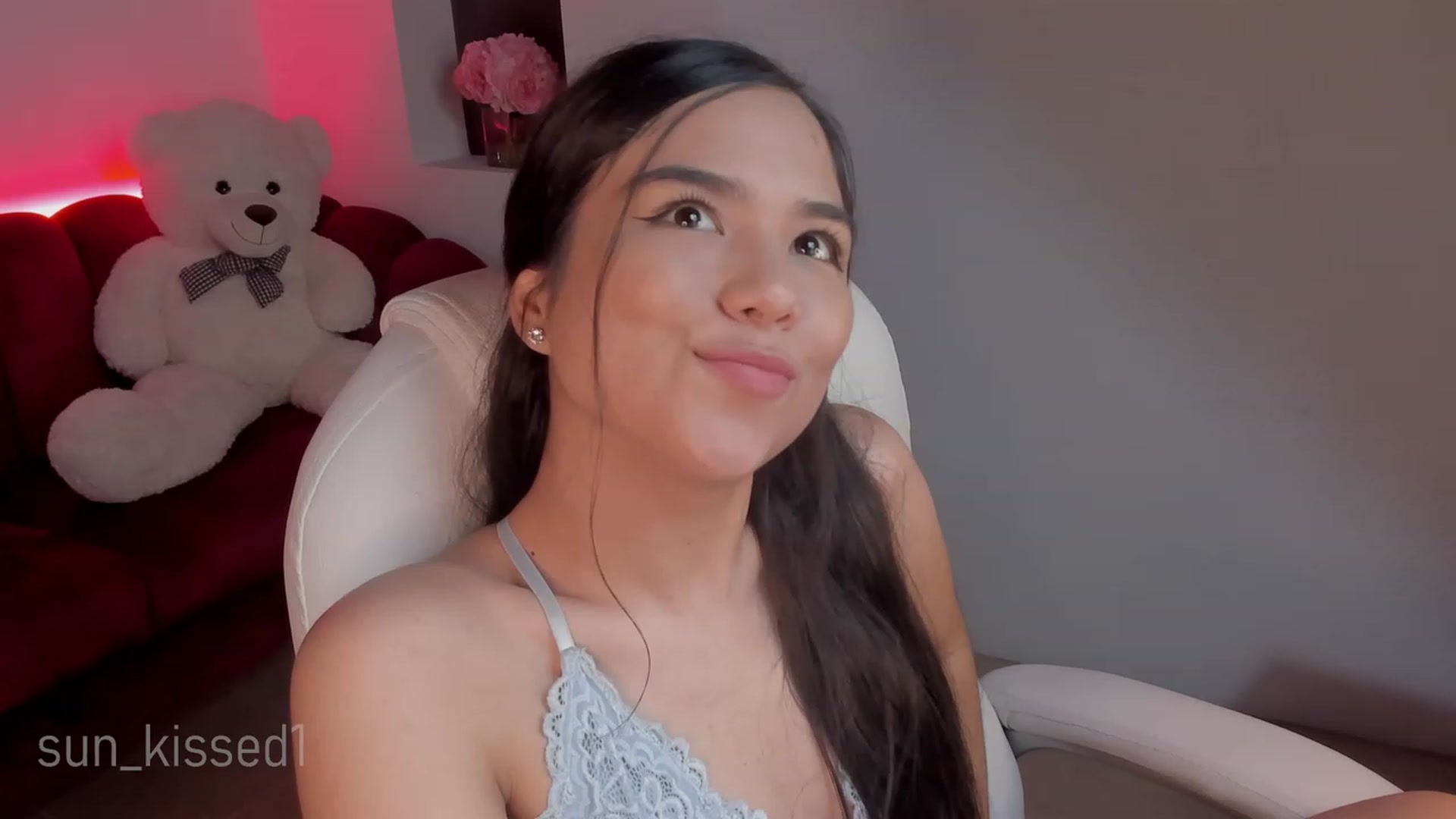 Gallery image thumbnail from Sun_kissed1's myfreecams stream on, 09/28/2023, 24:26 image 2 of 20