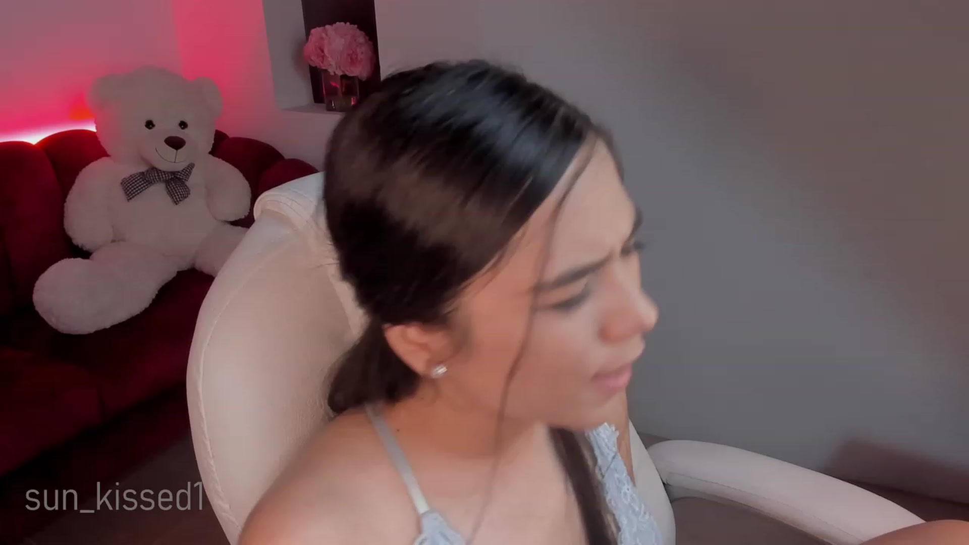 Gallery image thumbnail from Sun_kissed1's myfreecams stream on, 09/28/2023, 24:26 image 20 of 20
