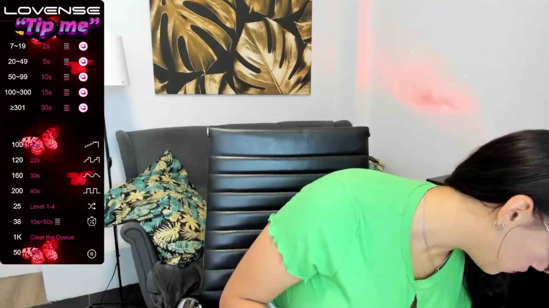 Gallery image thumbnail from SunfLowerr's myfreecams stream on, 08/08/2024, 12:32 image 7 of 20