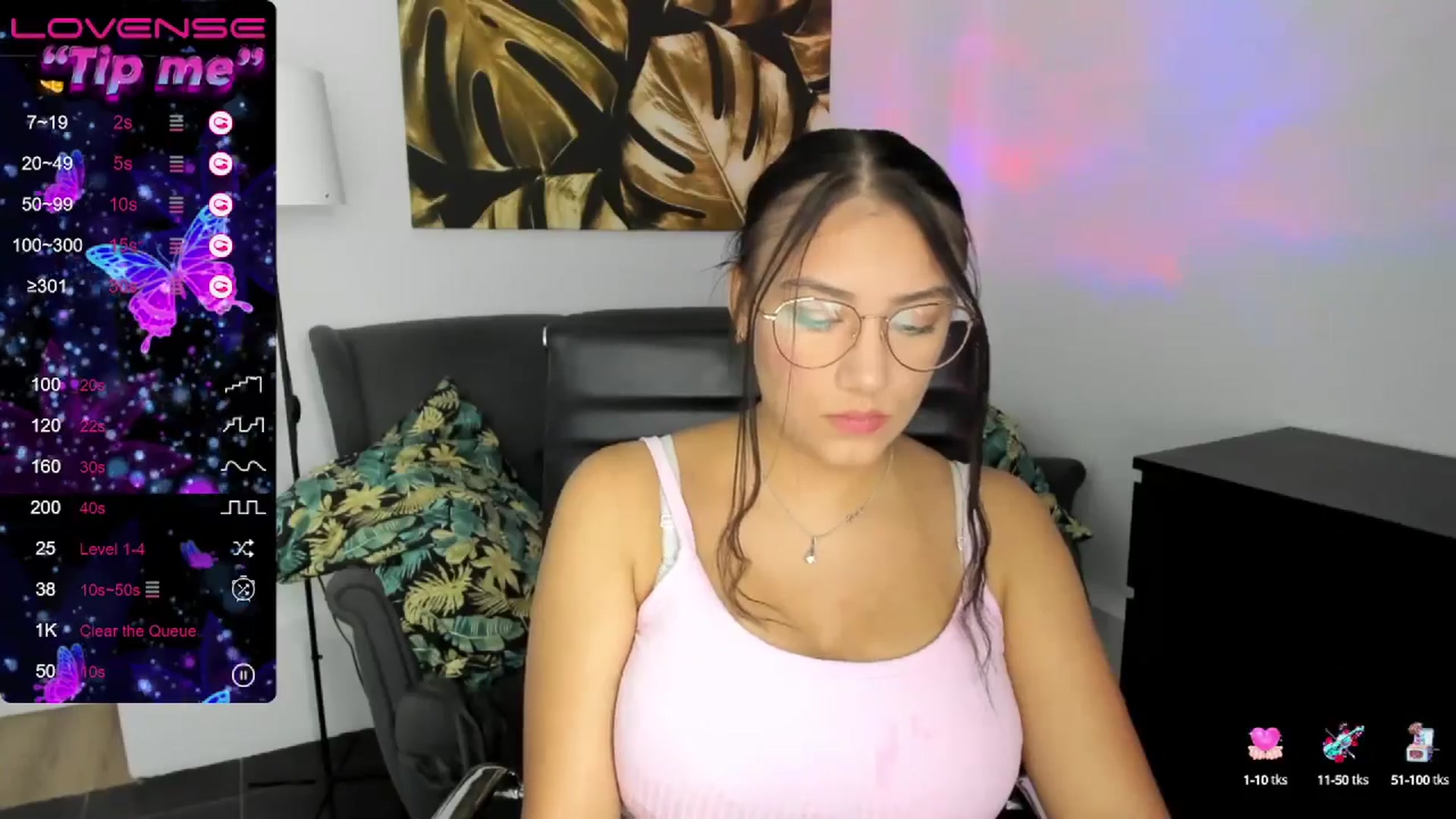 Gallery image thumbnail from SunfLowerr's myfreecams stream on, 08/10/2024, 13:22 image 14 of 20