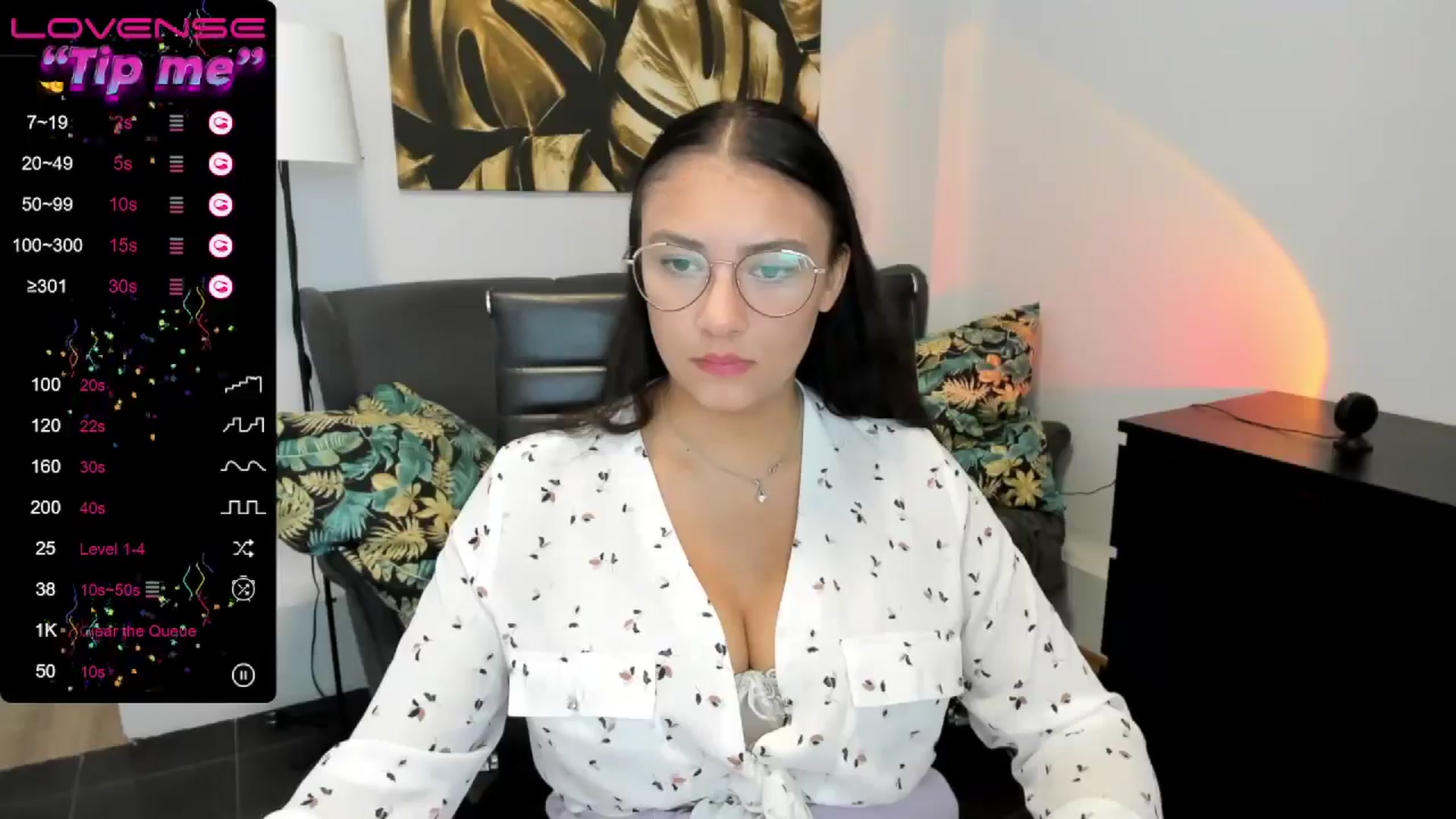 Gallery image thumbnail from SunfLowerr's myfreecams stream on, 08/15/2024, 14:05 image 5 of 20