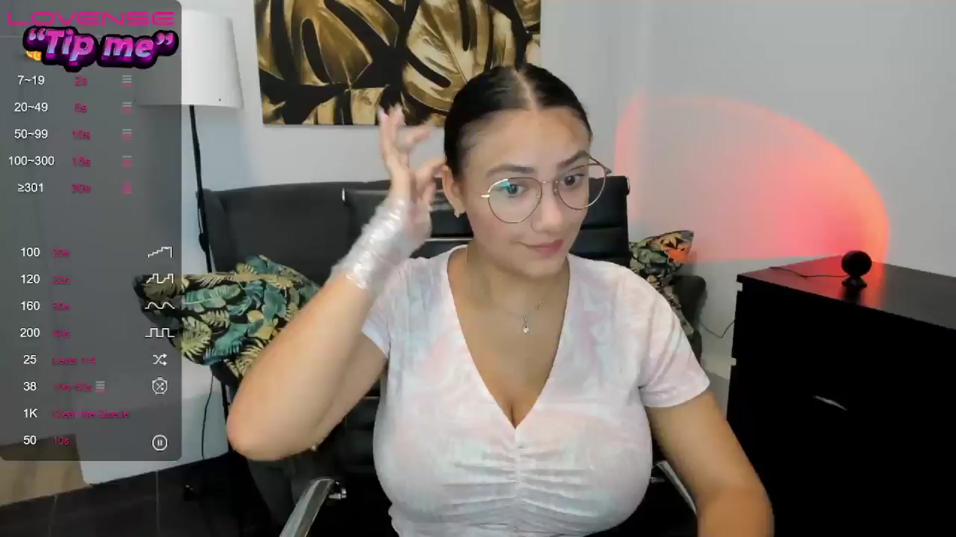 Gallery image thumbnail from SunfLowerr's myfreecams stream on, 08/17/2024, 12:42 image 5 of 20