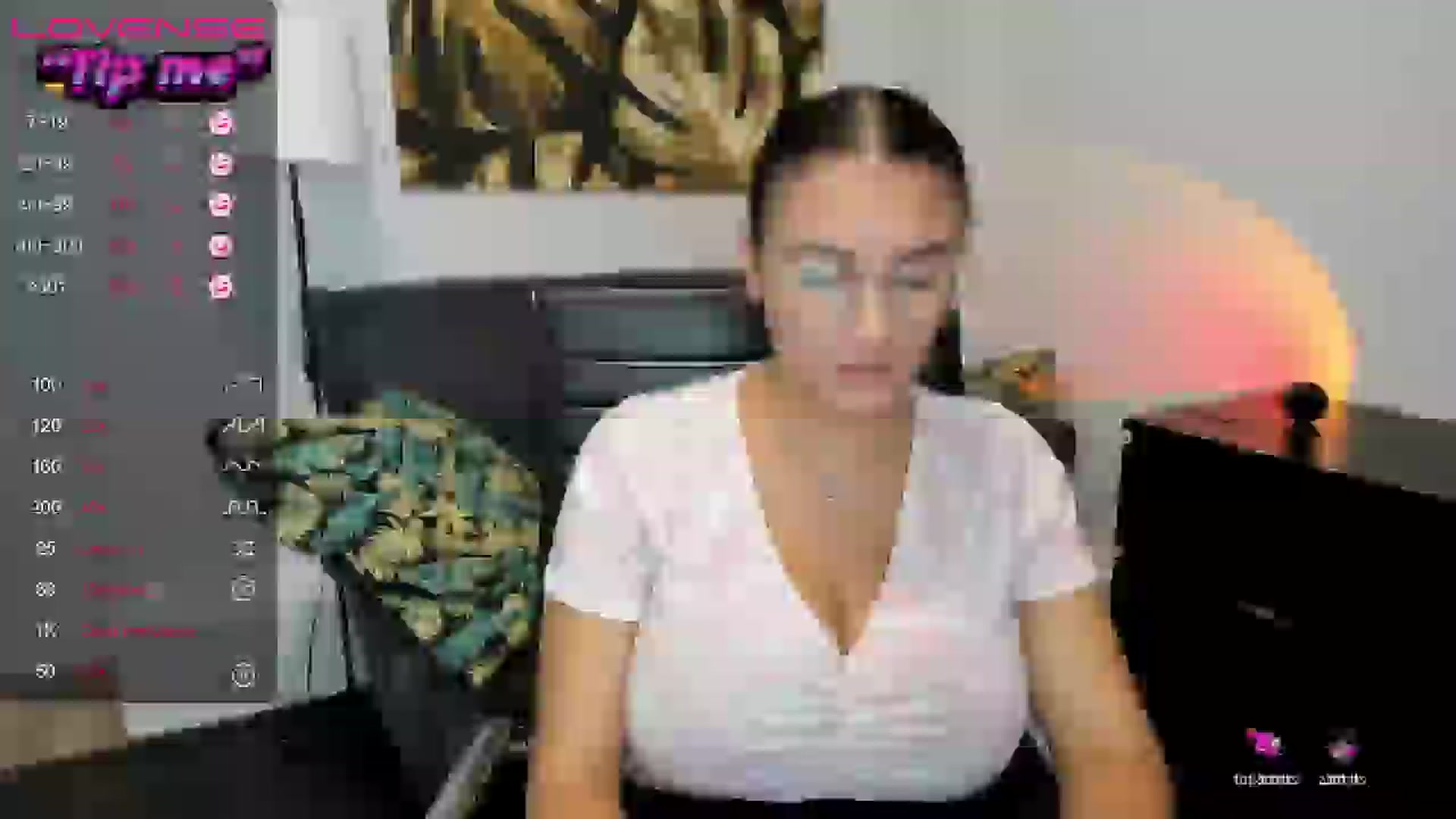 Gallery image thumbnail from SunfLowerr's myfreecams stream on, 08/17/2024, 13:27 image 13 of 20