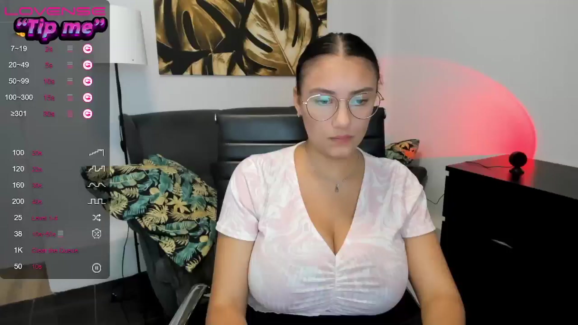 Gallery image thumbnail from SunfLowerr's myfreecams stream on, 08/17/2024, 13:27 image 8 of 20