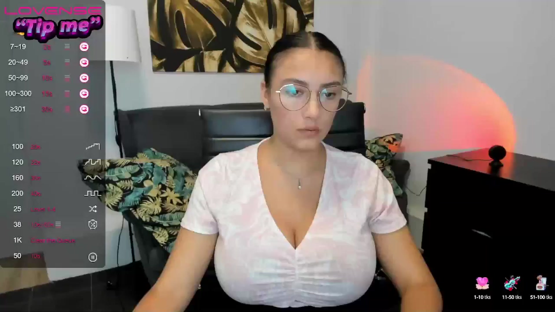 Gallery image thumbnail from SunfLowerr's myfreecams stream on, 08/17/2024, 13:47 image 12 of 20