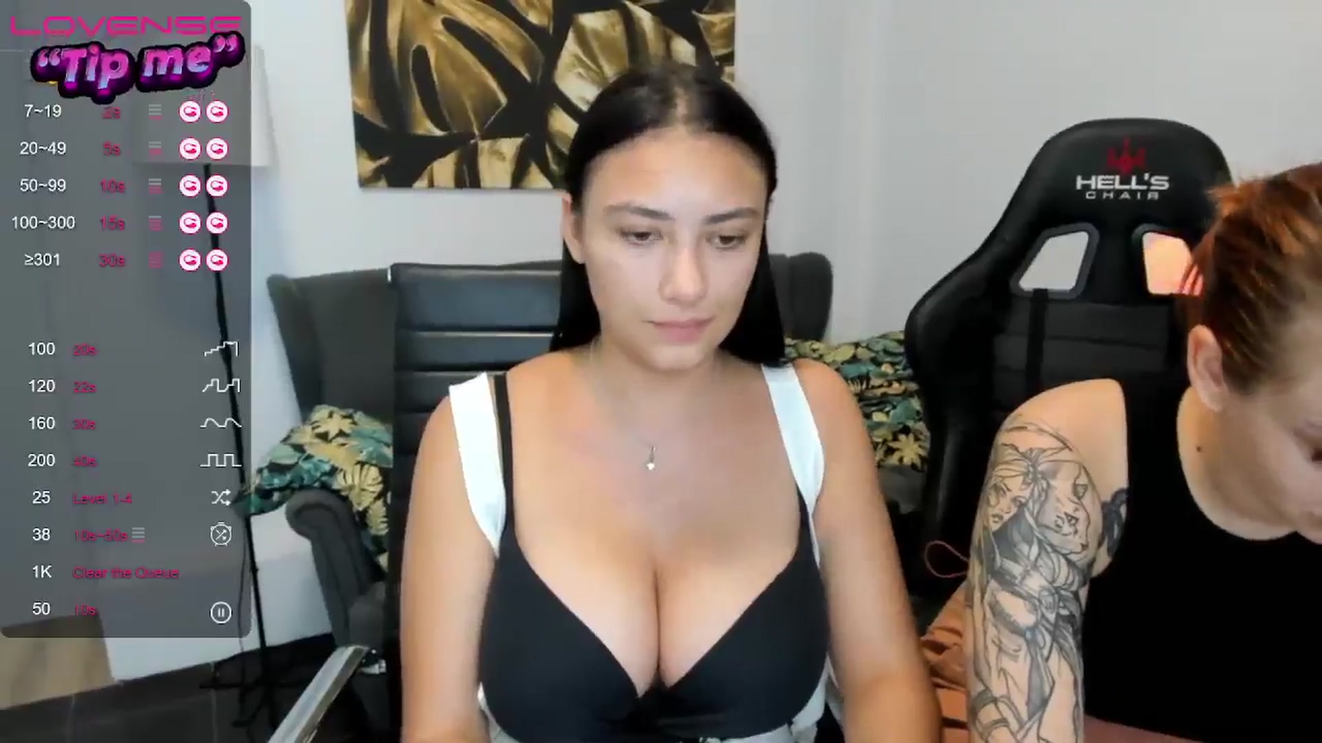 Gallery image thumbnail from SunfLowerr's myfreecams stream on, 08/18/2024, 21:11 image 5 of 20