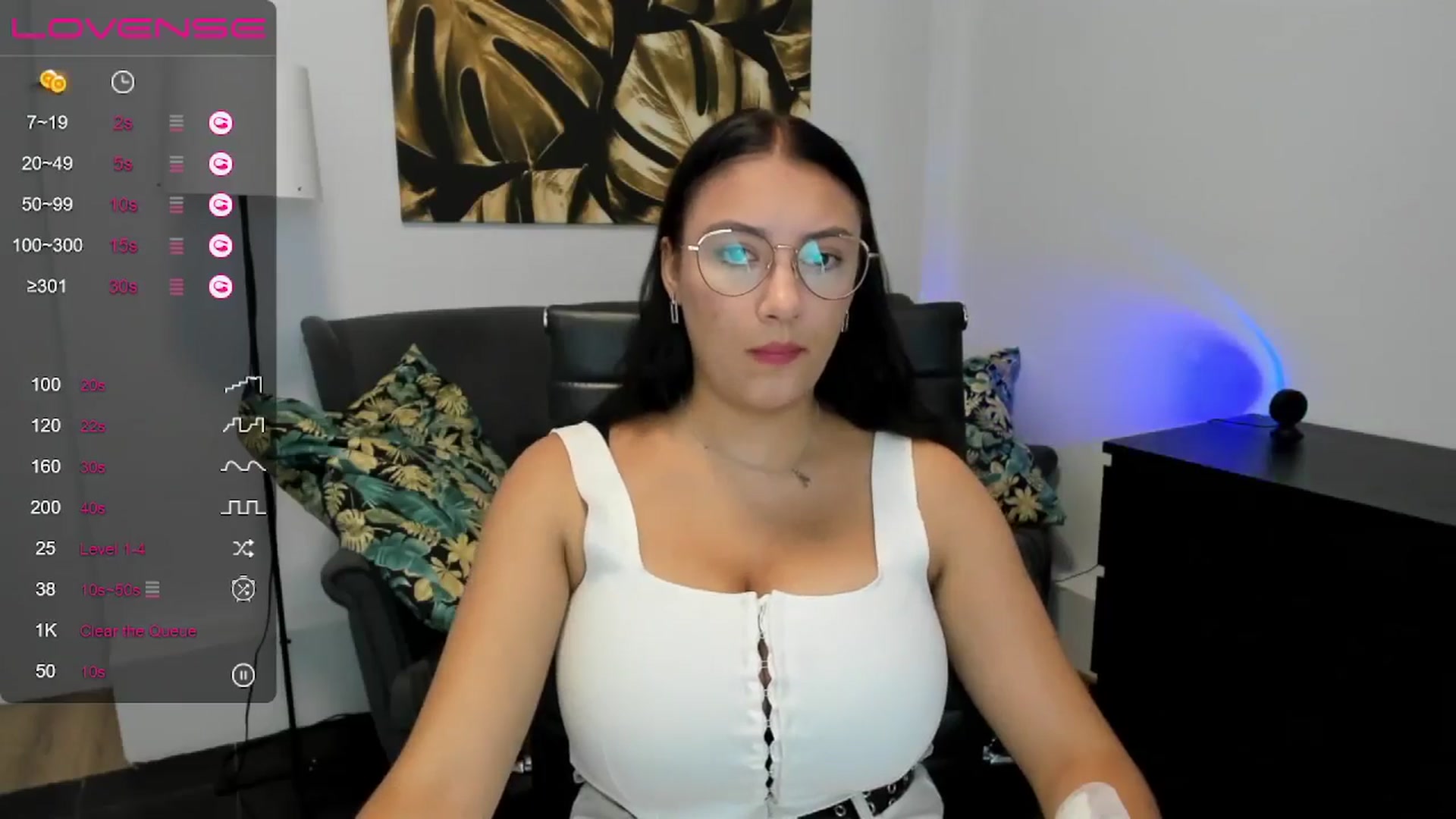 Gallery image thumbnail from SunfLowerr's myfreecams stream on, 08/21/2024, 13:28 image 3 of 20