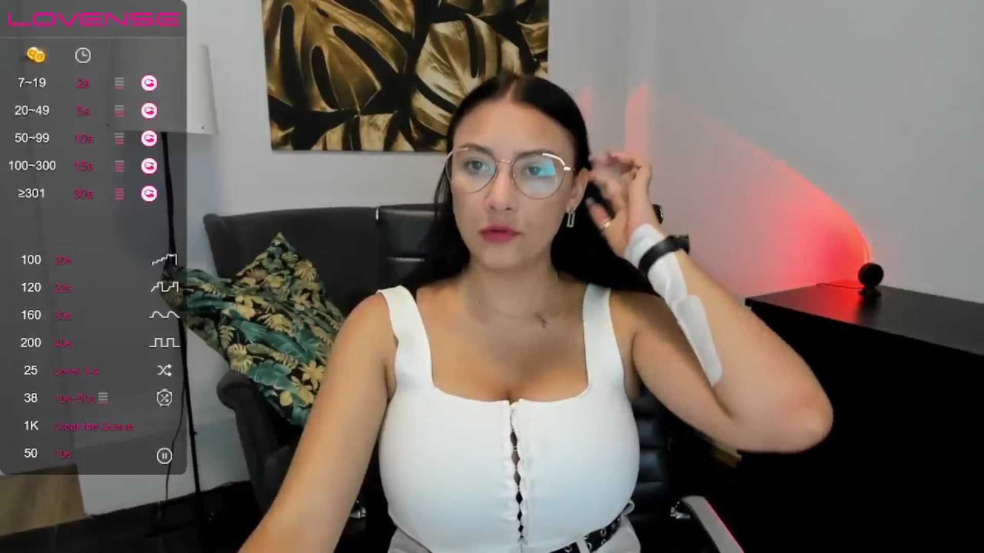 Gallery image thumbnail from SunfLowerr's myfreecams stream on, 08/21/2024, 13:28 image 2 of 20