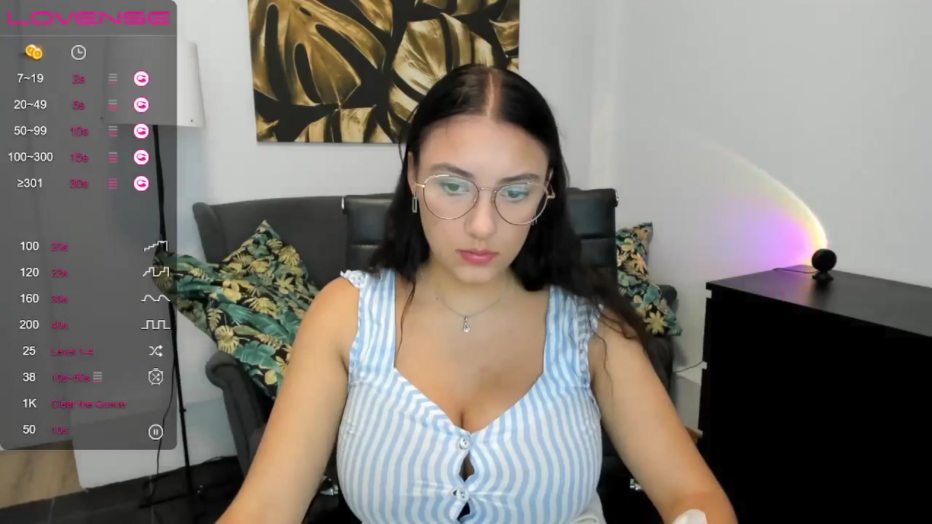 Gallery image thumbnail from SunfLowerr's myfreecams stream on, 08/21/2024, 13:57 image 4 of 20