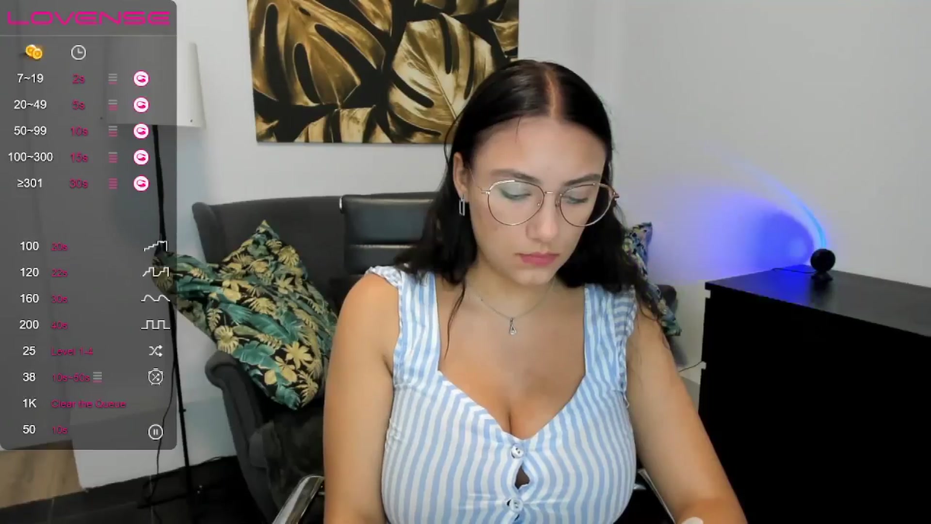 Gallery image thumbnail from SunfLowerr's myfreecams stream on, 08/21/2024, 13:57 image 2 of 20