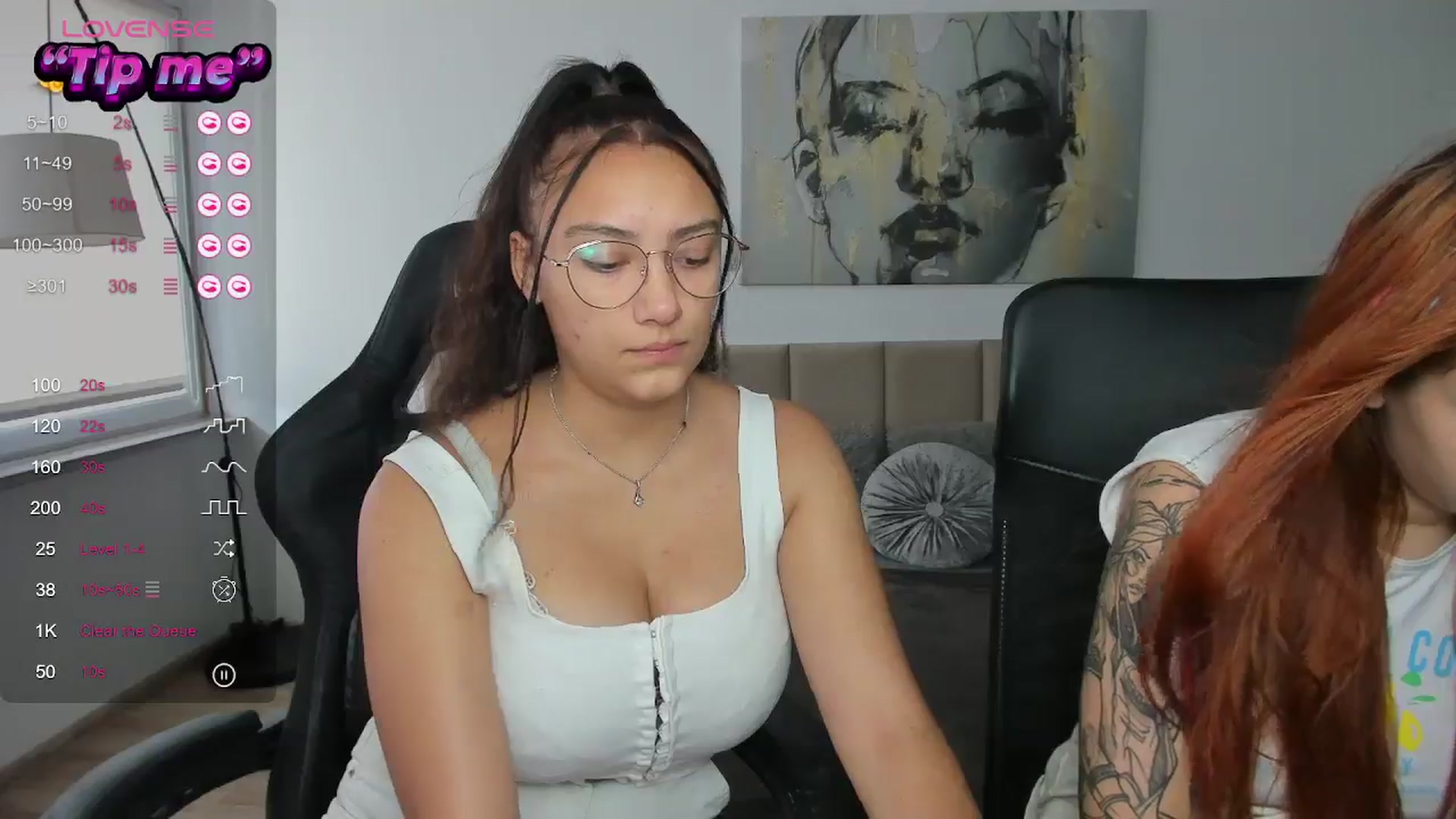 Gallery image thumbnail from SunfLowerr's myfreecams stream on, 08/23/2024, 13:14 image 5 of 20