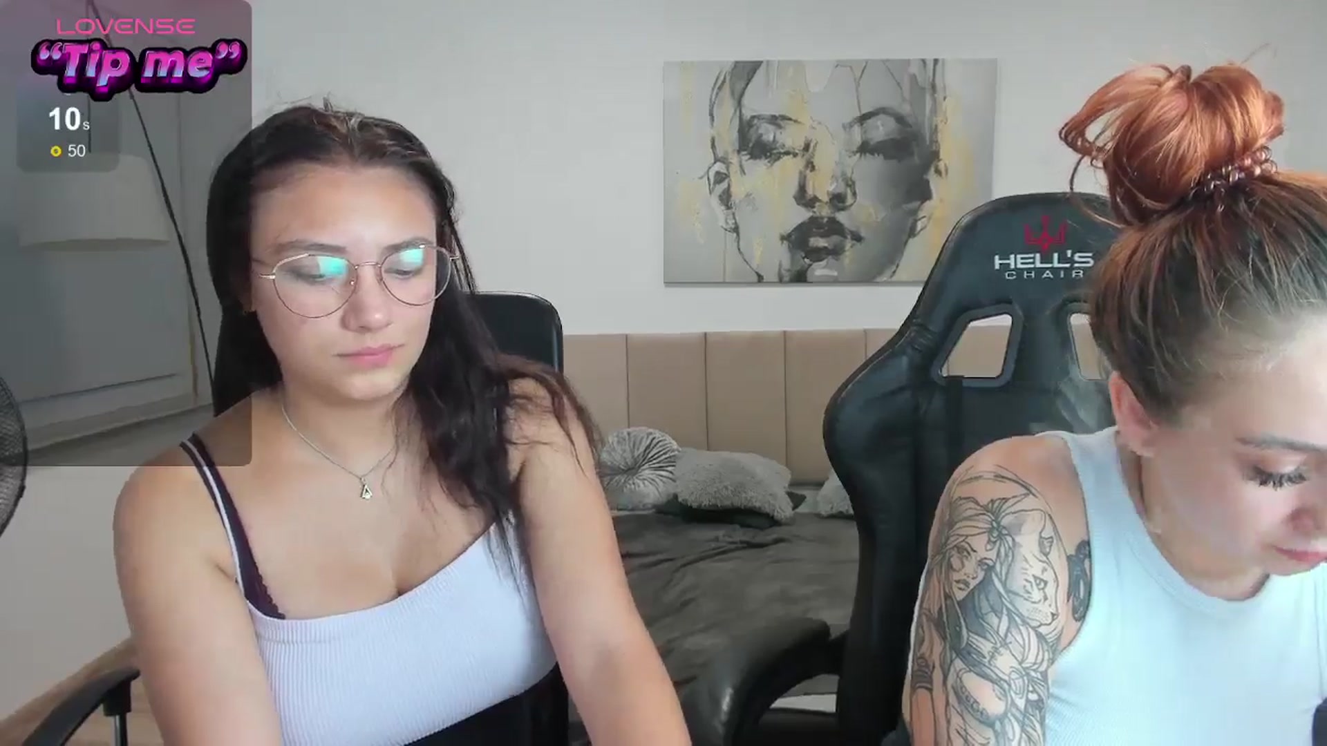 Gallery image thumbnail from SunfLowerr's myfreecams stream on, 08/26/2024, 19:05 image 14 of 20