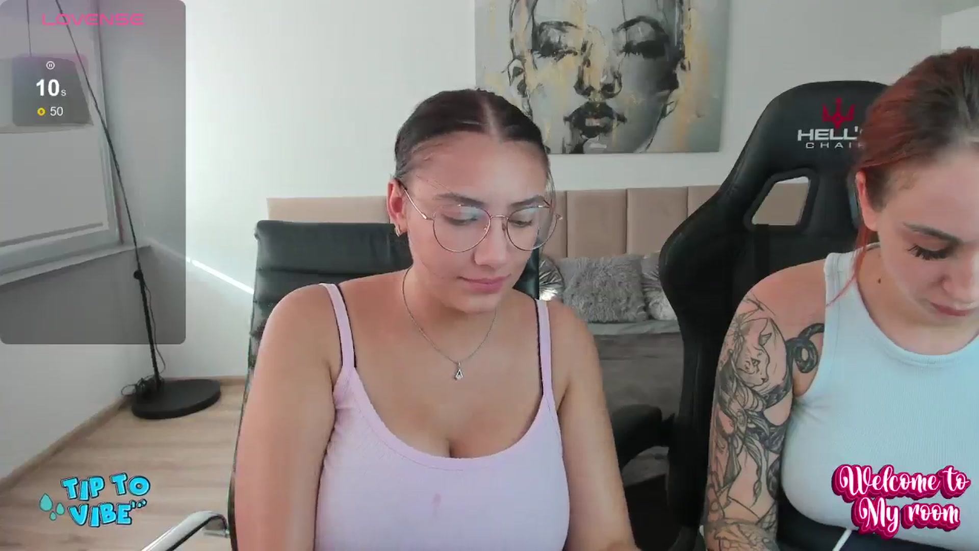 Gallery image thumbnail from SunfLowerr's myfreecams stream on, 08/30/2024, 15:22 image 18 of 20