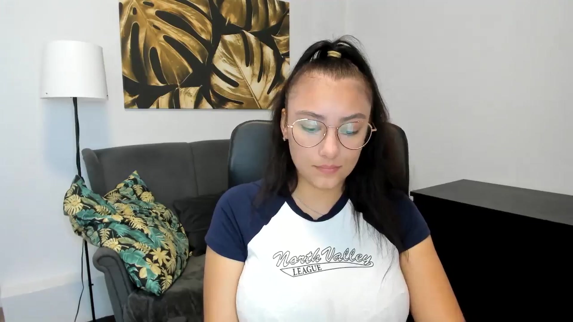 Gallery image thumbnail from SunfLowerr's myfreecams stream on, 08/31/2024, 14:58 image 18 of 20