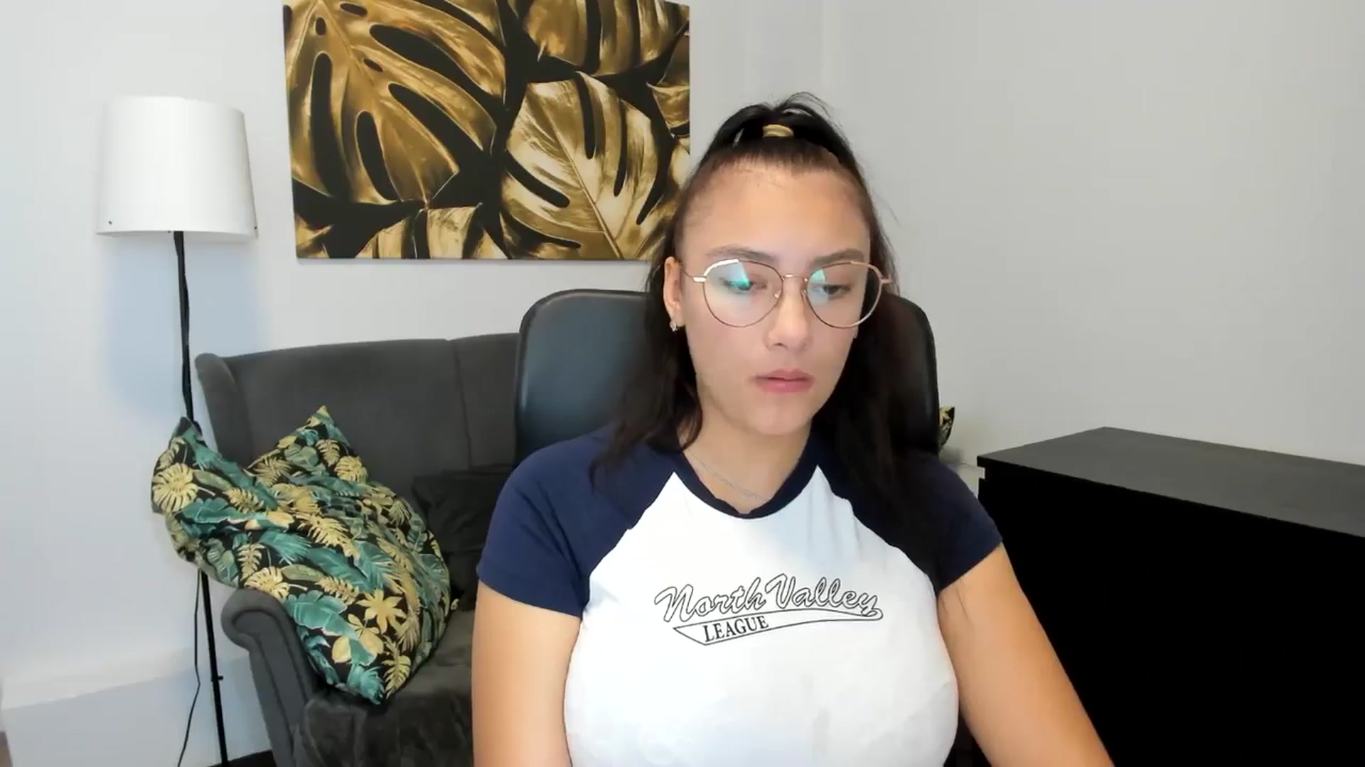 Gallery image thumbnail from SunfLowerr's myfreecams stream on, 08/31/2024, 14:58 image 13 of 20