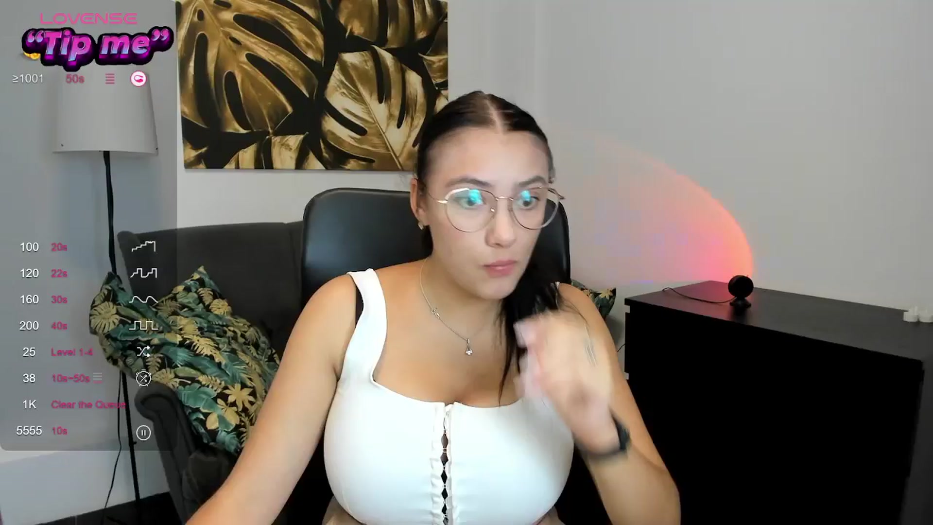 Gallery image thumbnail from SunfLowerr's myfreecams stream on, 09/01/2024, 16:06 image 18 of 20