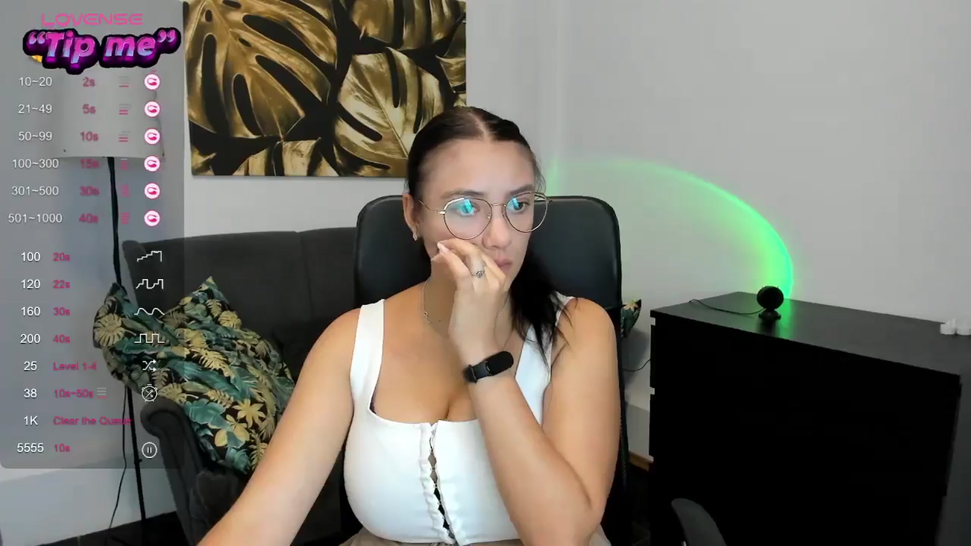 Gallery image thumbnail from SunfLowerr's myfreecams stream on, 09/01/2024, 17:28 image 11 of 20