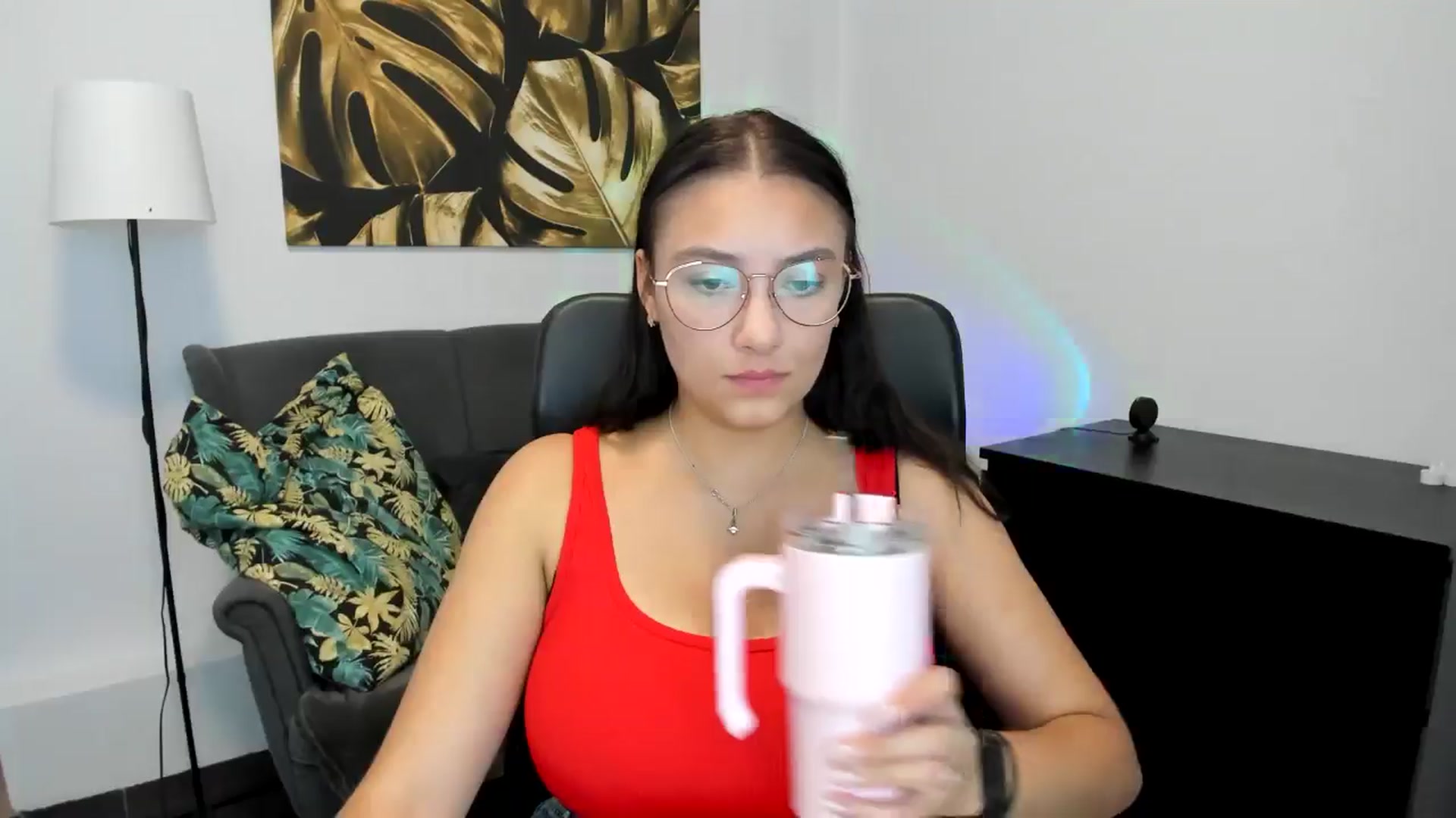Gallery image thumbnail from SunfLowerr's myfreecams stream on, 09/07/2024, 13:29 image 4 of 20