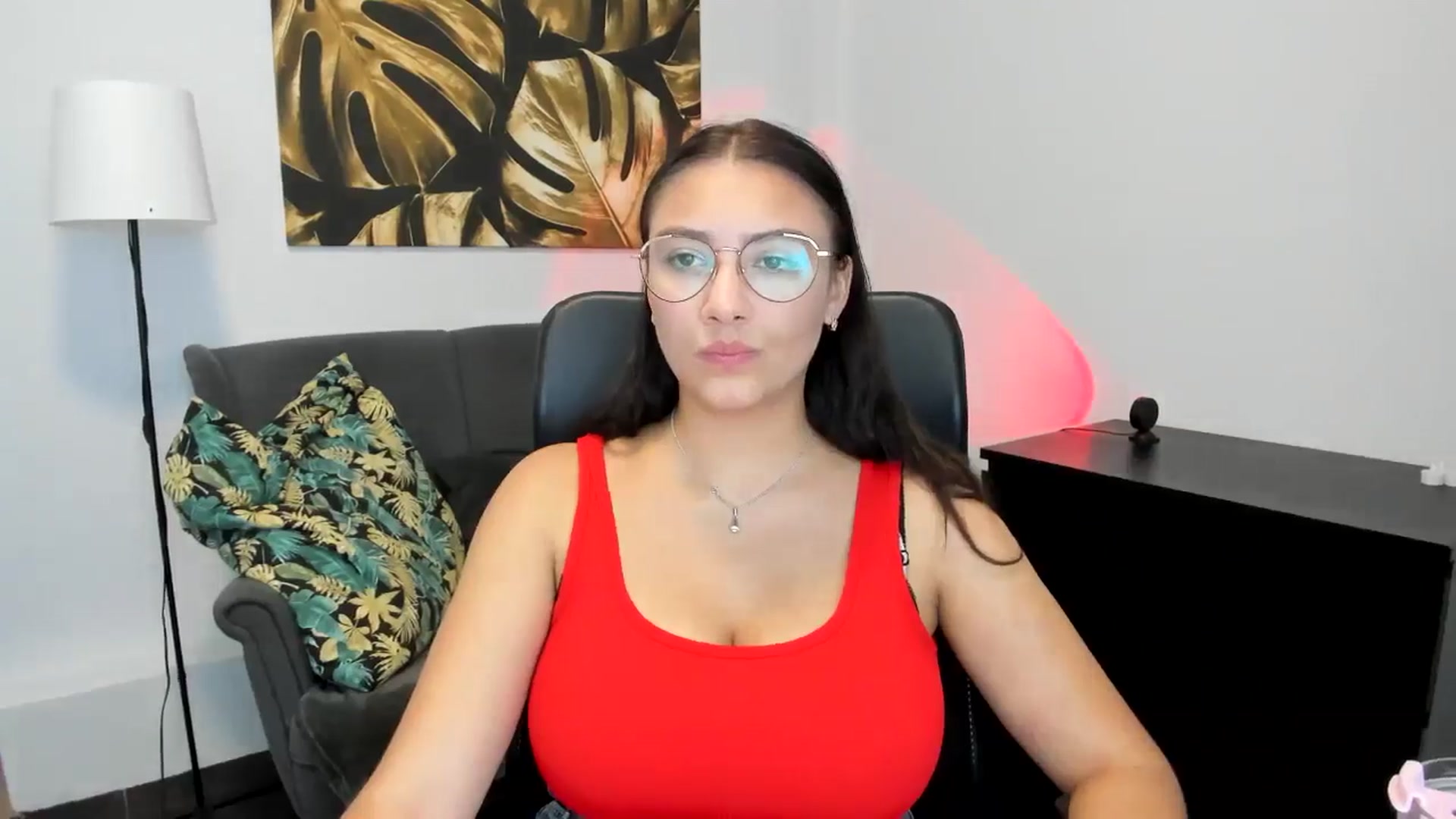 Gallery image thumbnail from SunfLowerr's myfreecams stream on, 09/07/2024, 13:29 image 6 of 20