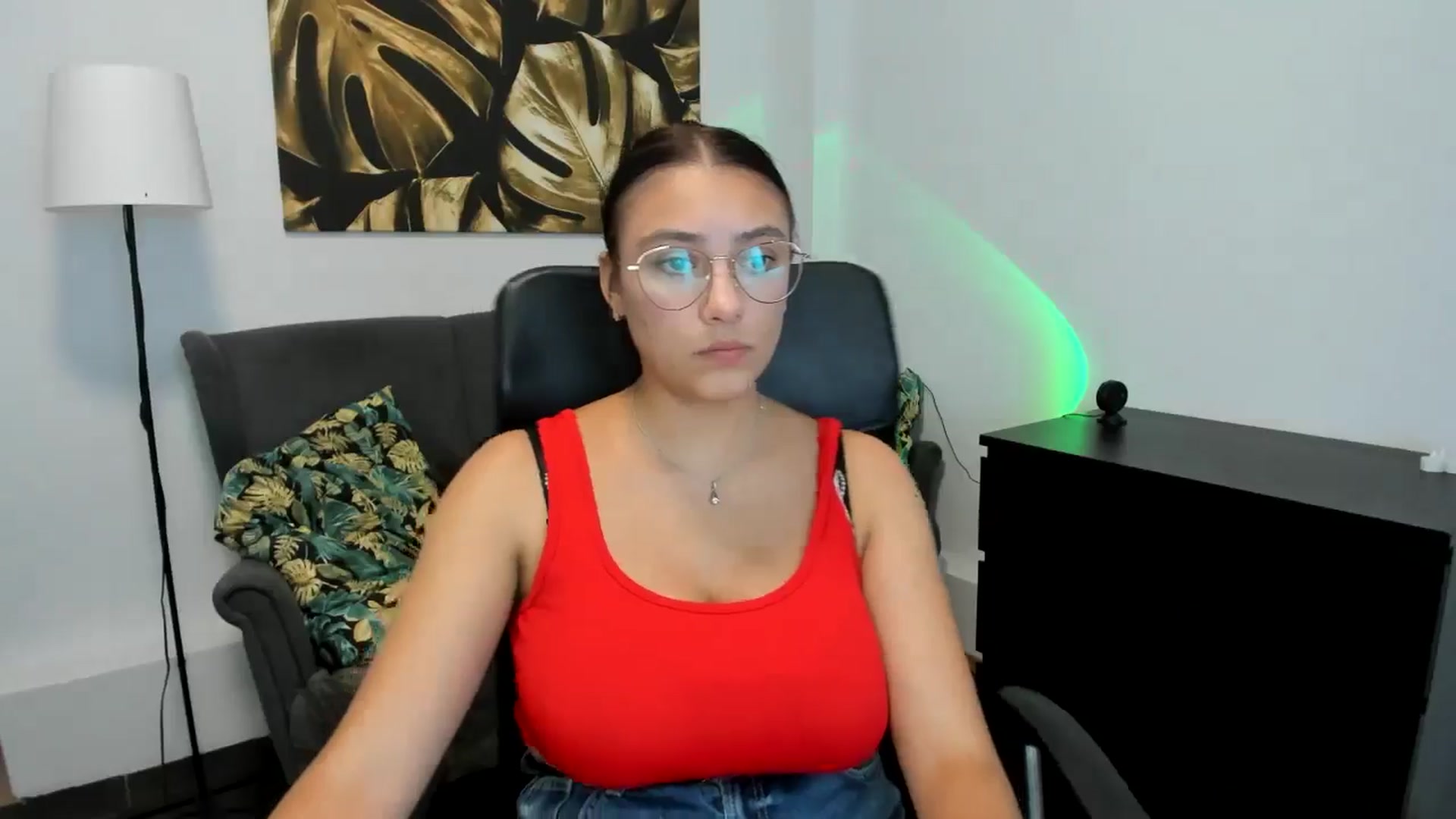 Gallery image thumbnail from SunfLowerr's myfreecams stream on, 09/07/2024, 20:04 image 9 of 20