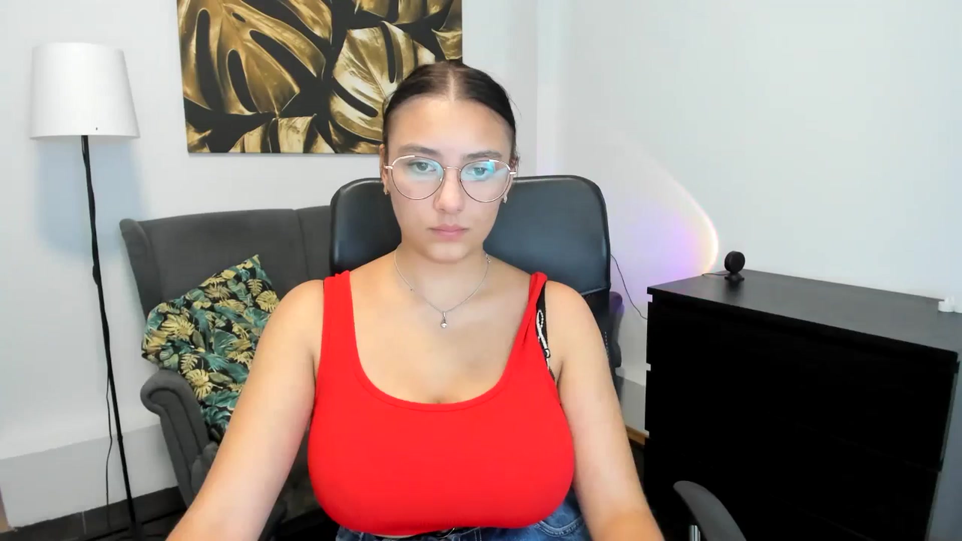 Gallery image thumbnail from SunfLowerr's myfreecams stream on, 09/07/2024, 20:04 image 8 of 20