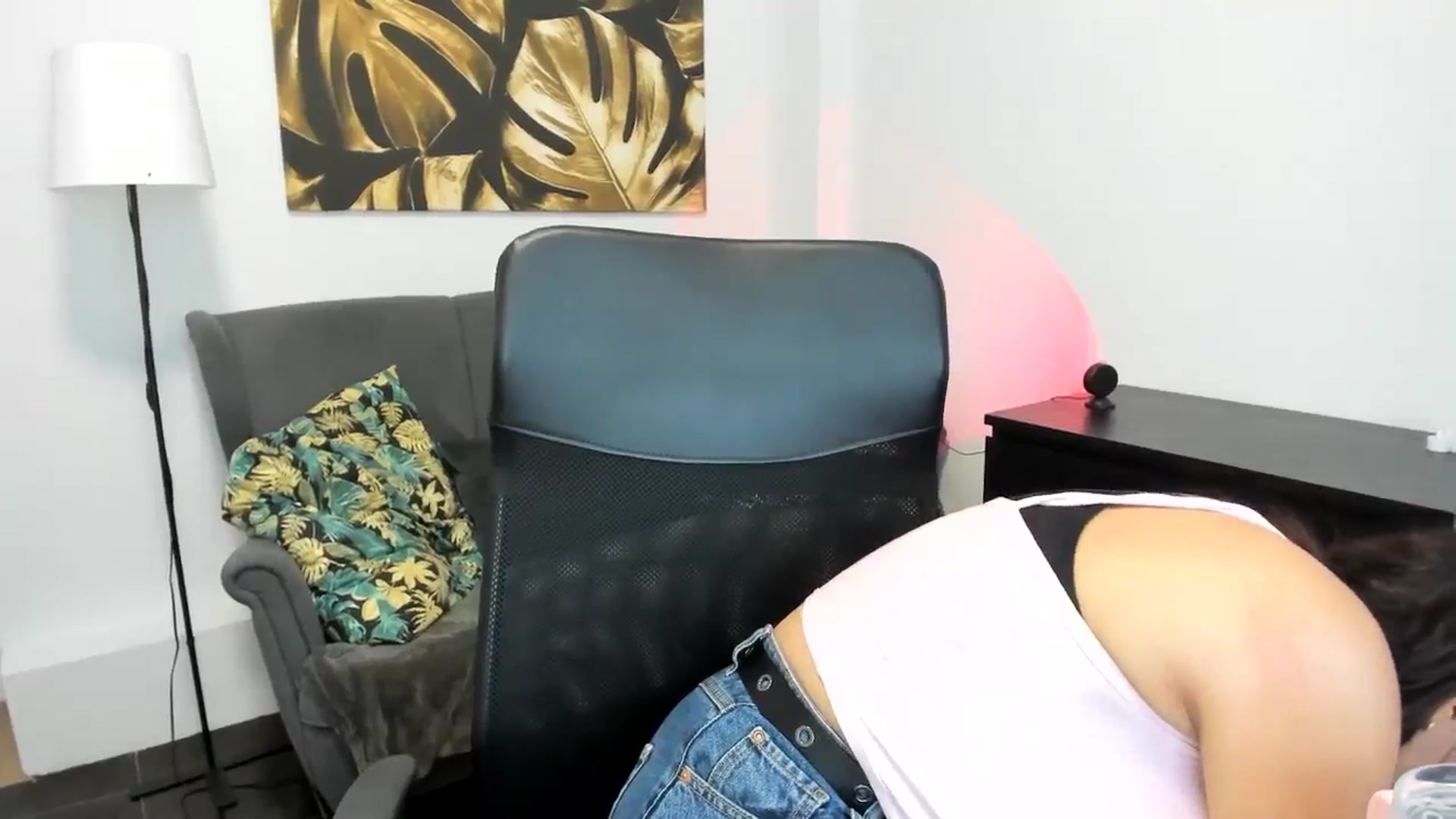 Gallery image thumbnail from SunfLowerr's myfreecams stream on, 09/08/2024, 15:23 image 17 of 20