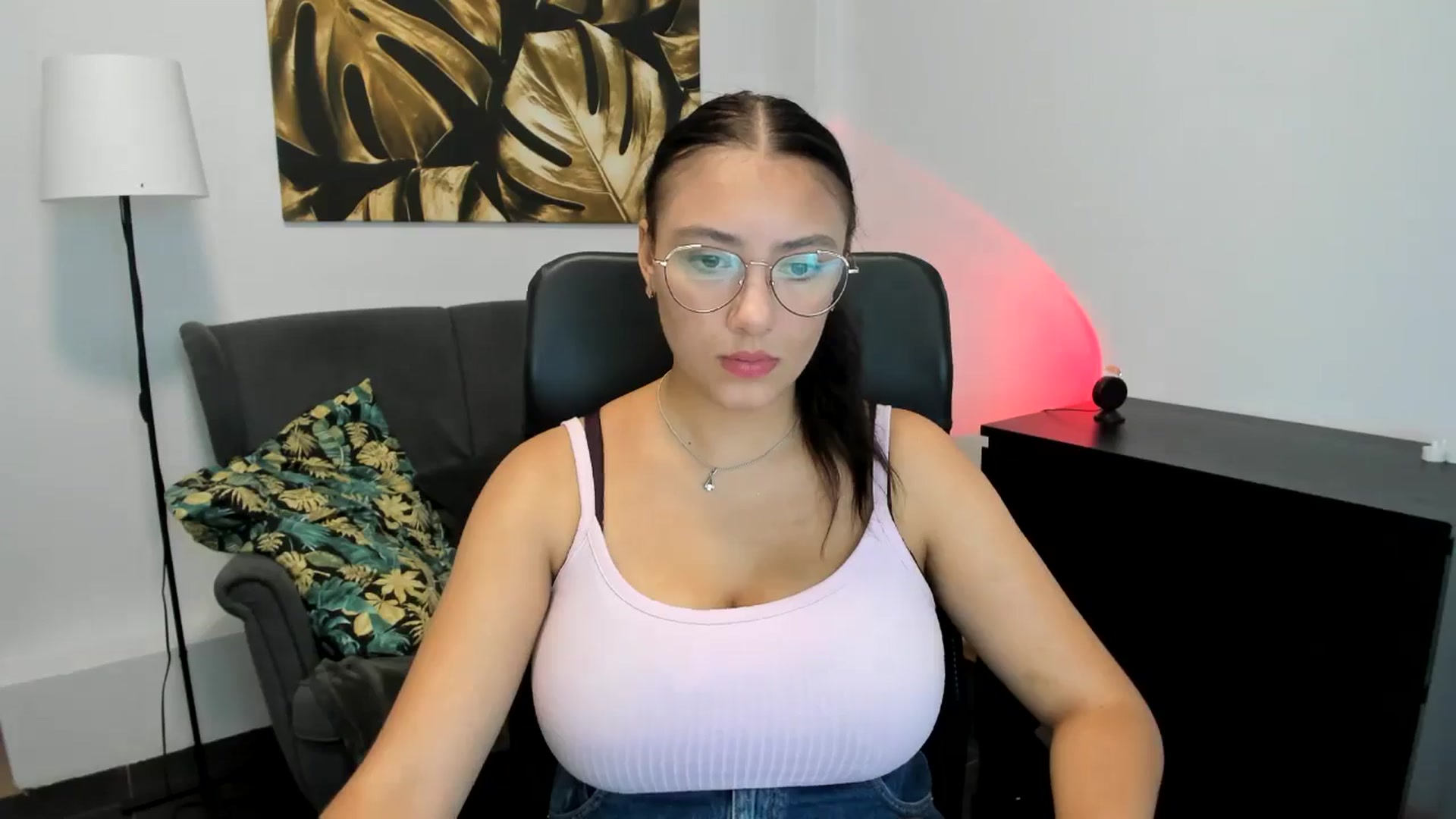 Gallery image thumbnail from SunfLowerr's myfreecams stream on, 09/09/2024, 09:24 image 12 of 20