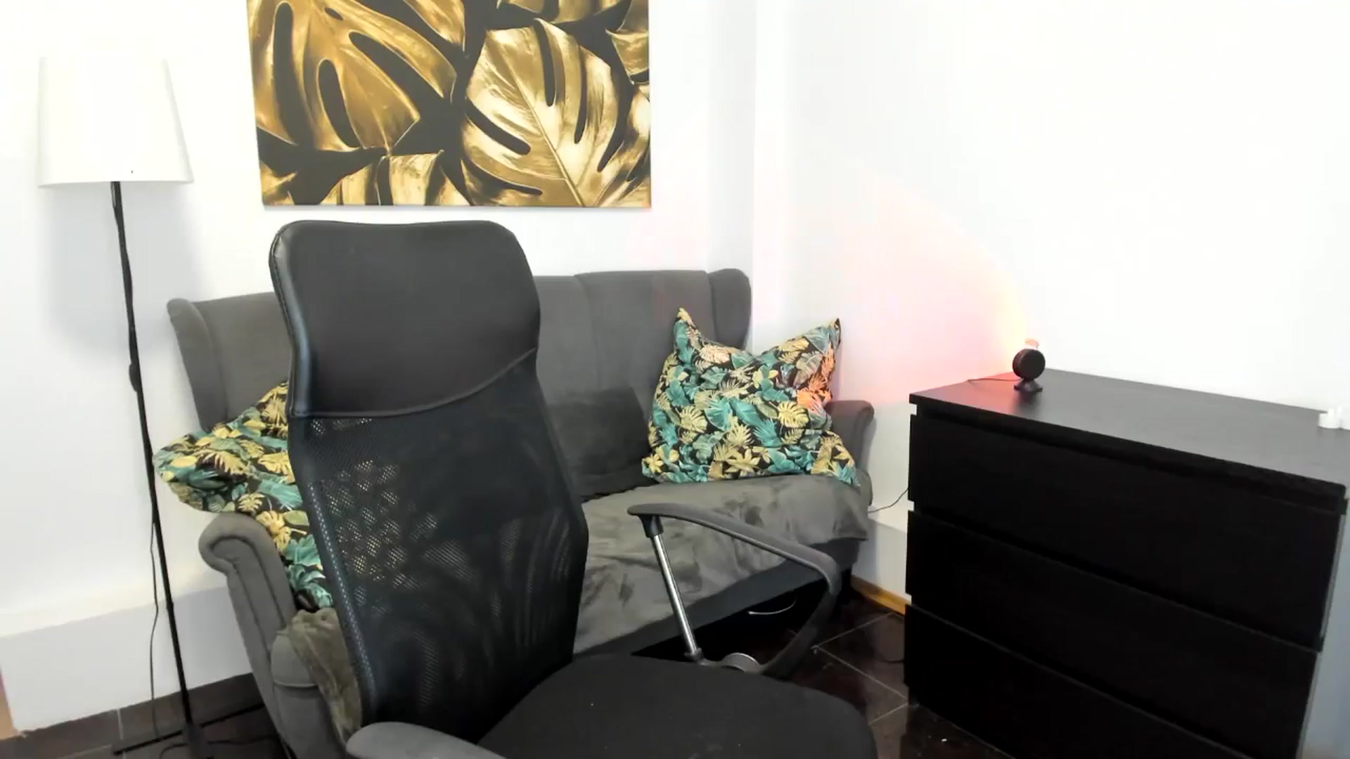 Gallery image thumbnail from SunfLowerr's myfreecams stream on, 09/09/2024, 10:20 image 15 of 20